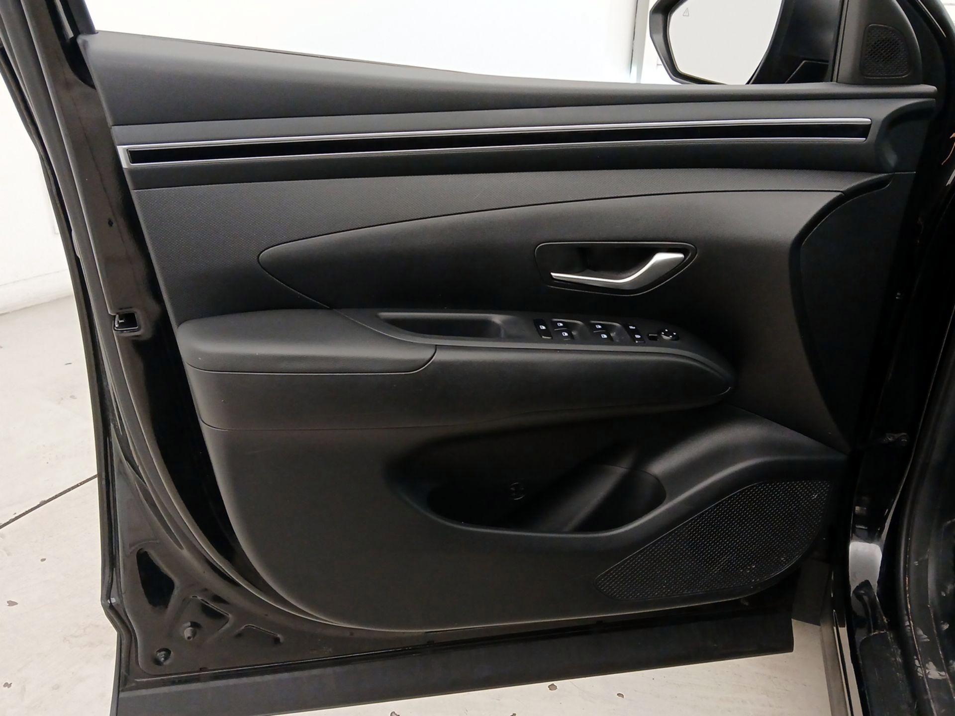 Thumbnail: 2023 Hyundai Tucson - 12