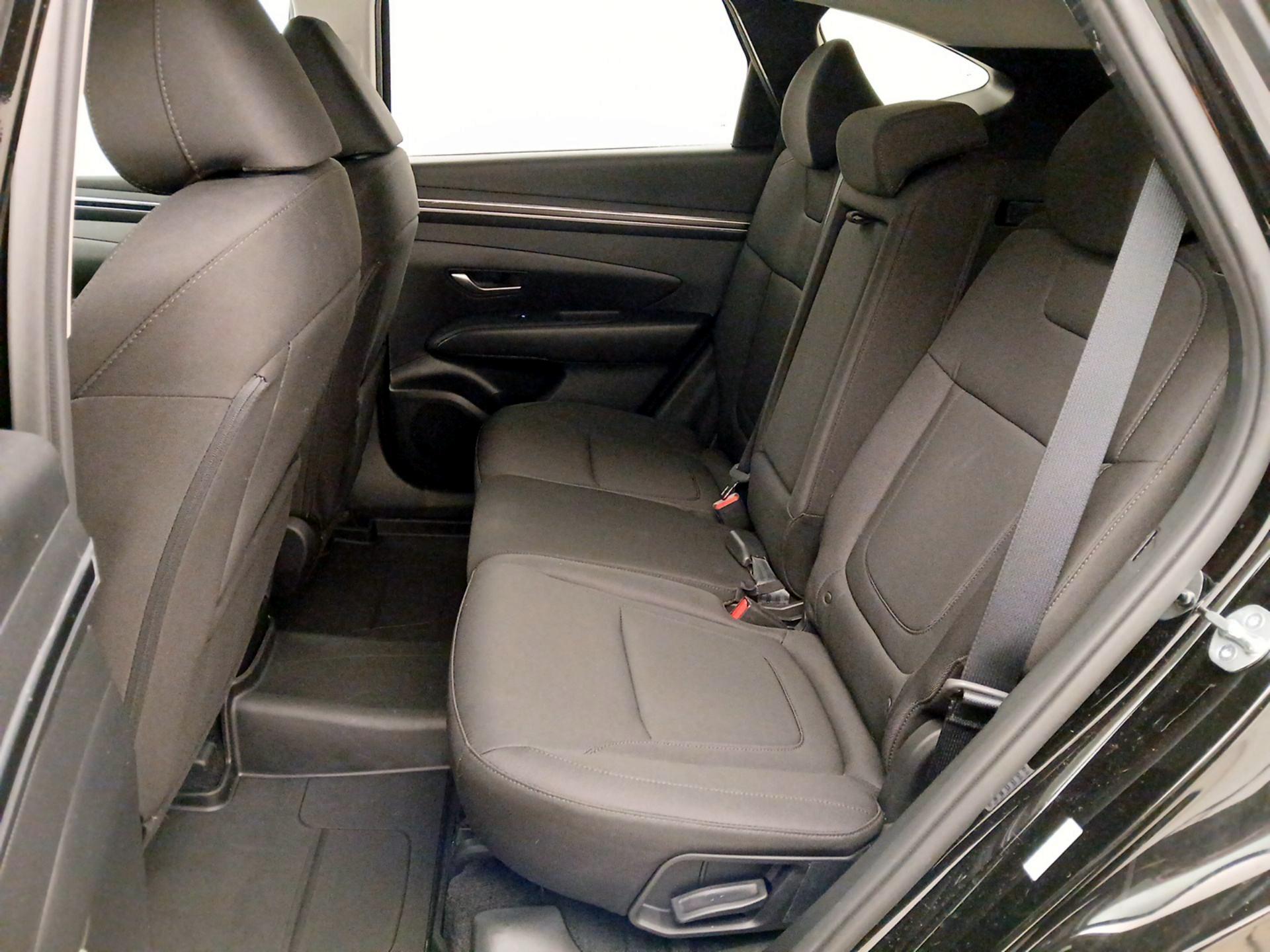 Thumbnail: 2023 Hyundai Tucson - 19