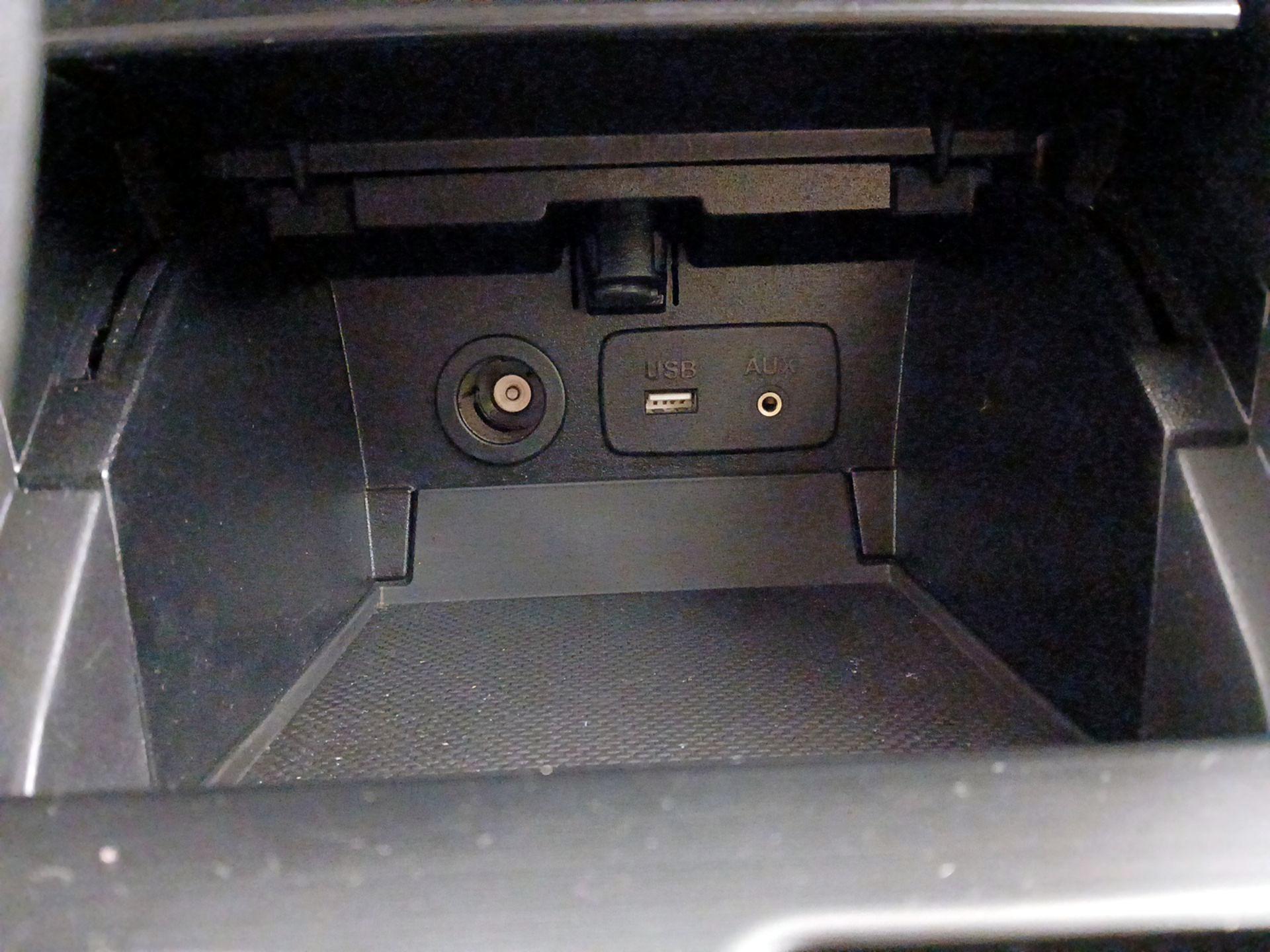 Thumbnail: 2018 Subaru Legacy - 18