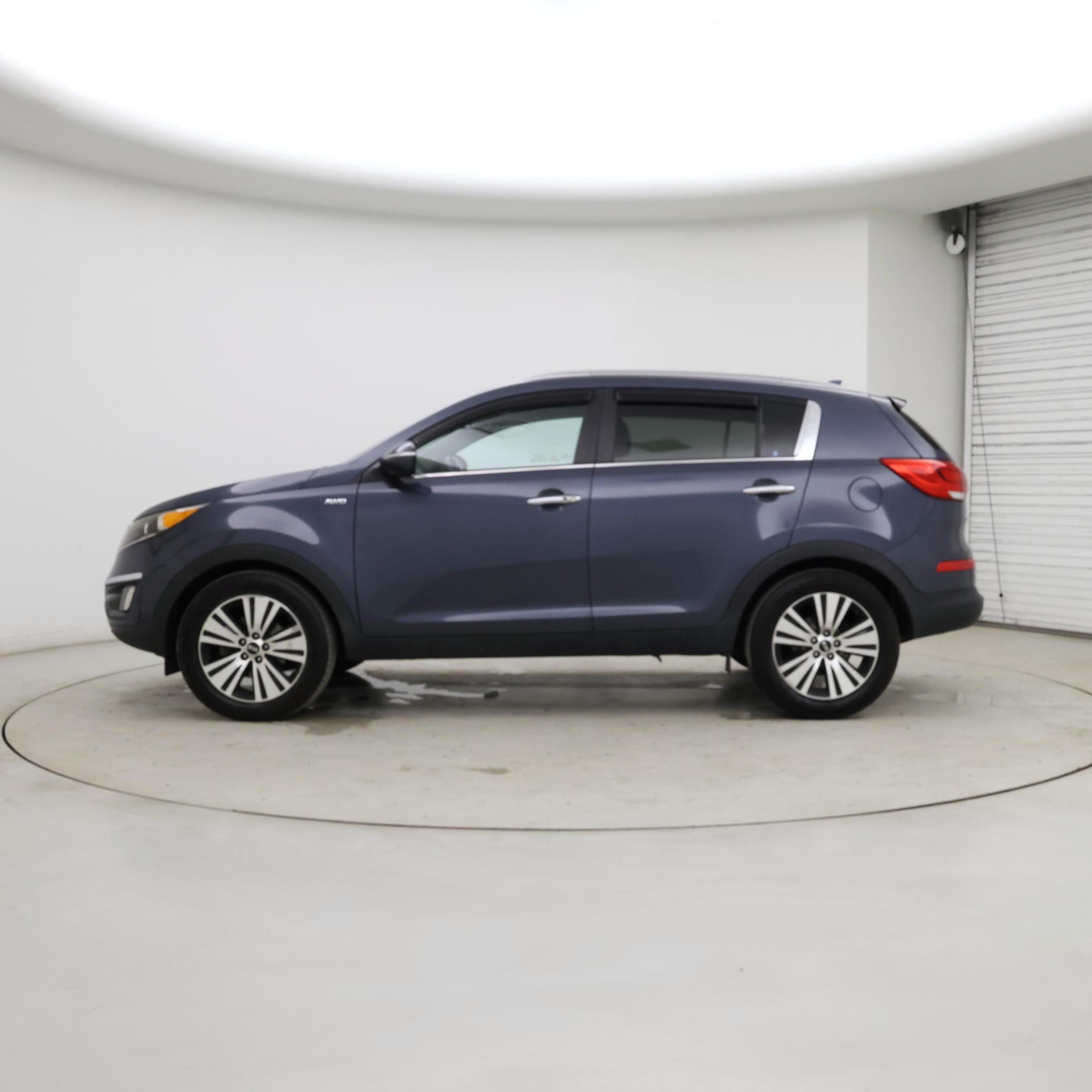 Thumbnail: 2015 Kia Sportage - 3