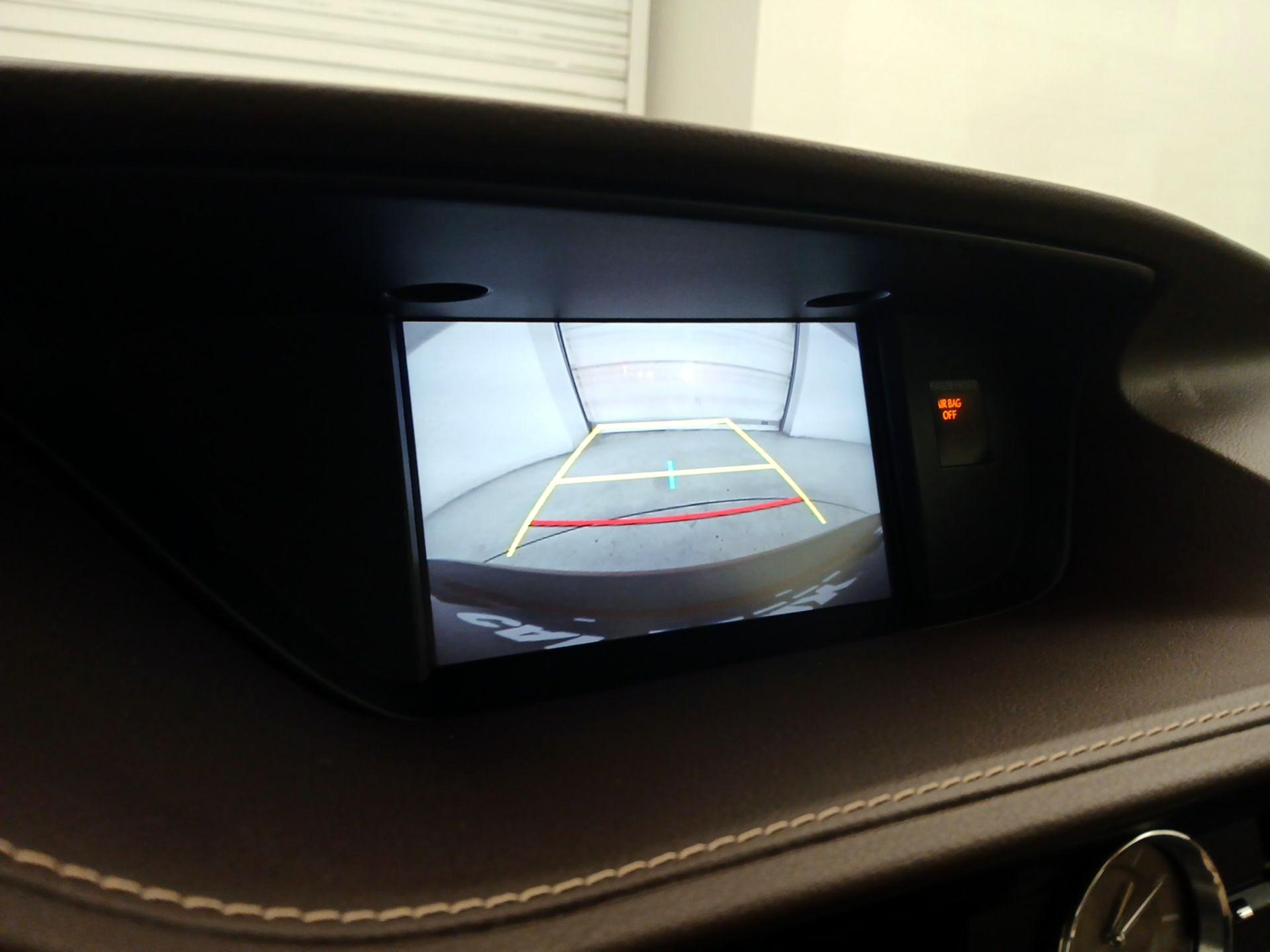 Thumbnail: 2017 Lexus ES - 14