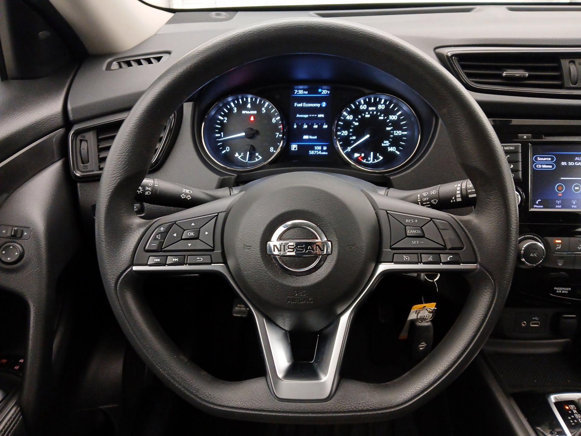 Thumbnail: 2018 Nissan Rogue - 10