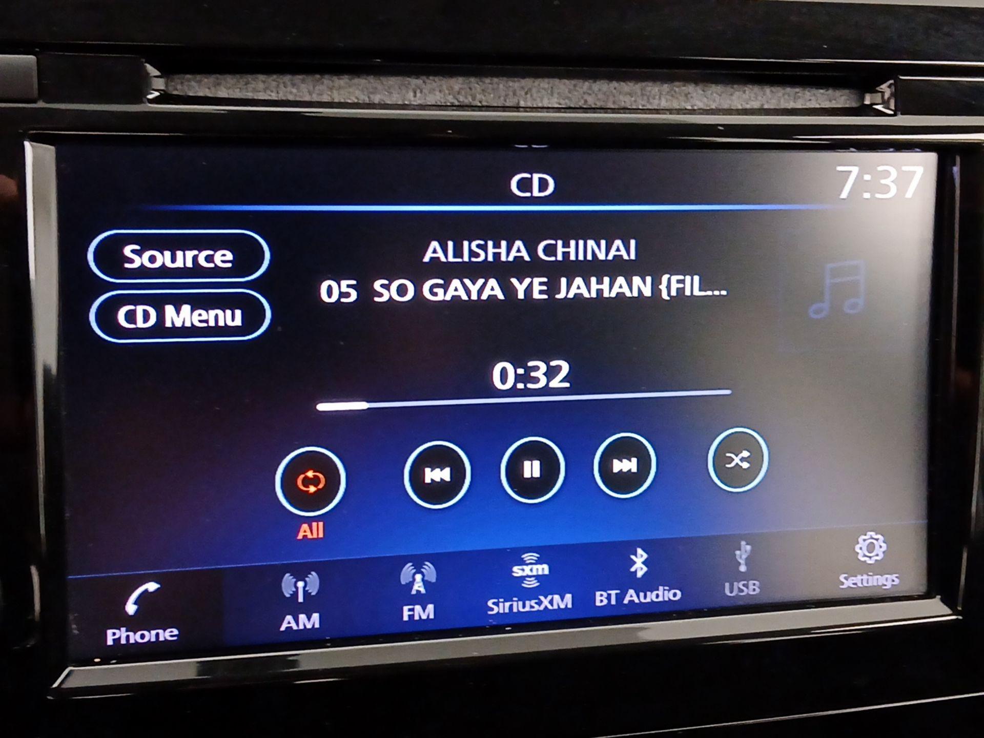 Thumbnail: 2018 Nissan Rogue - 15