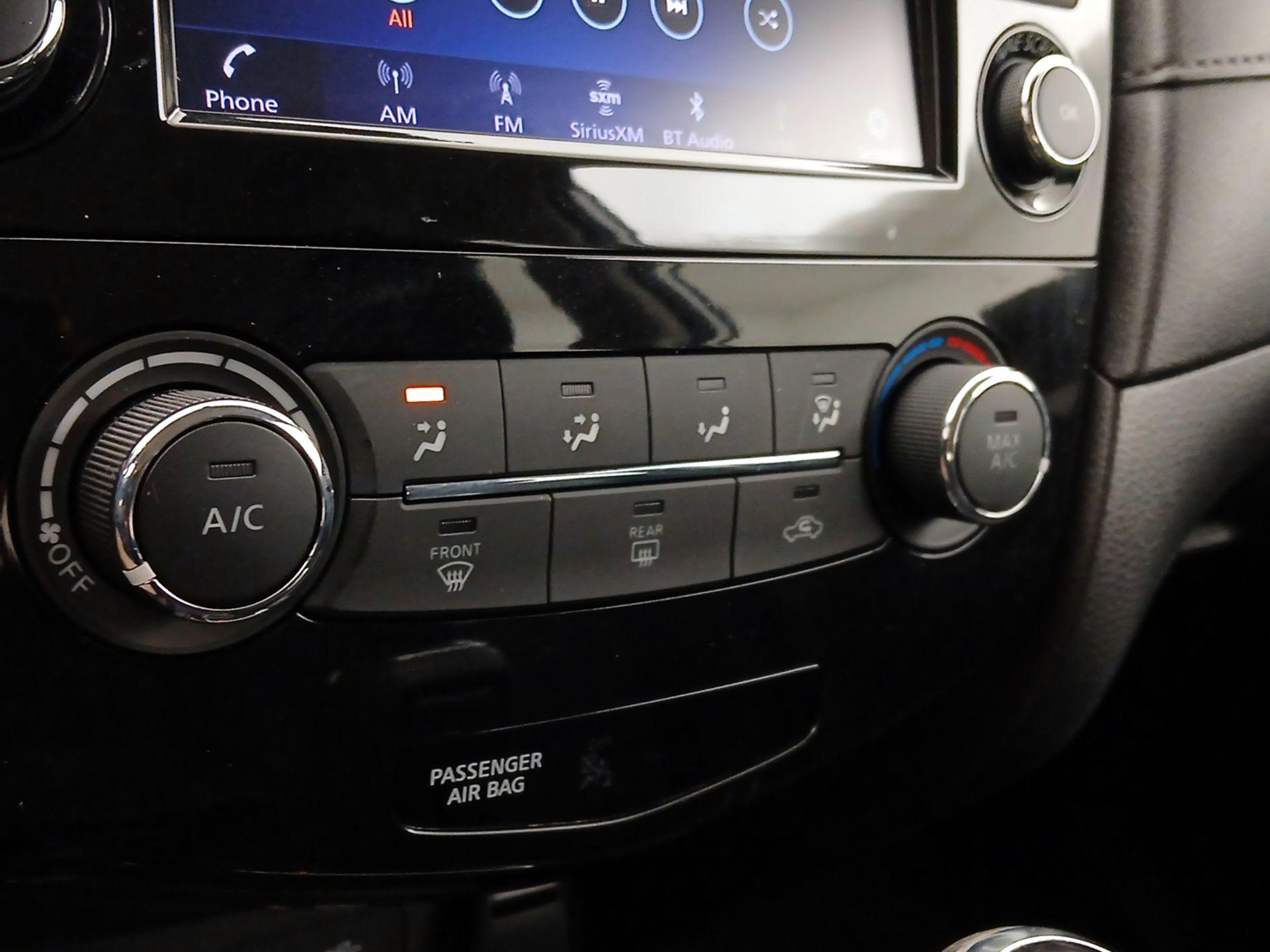 Thumbnail: 2018 Nissan Rogue - 16