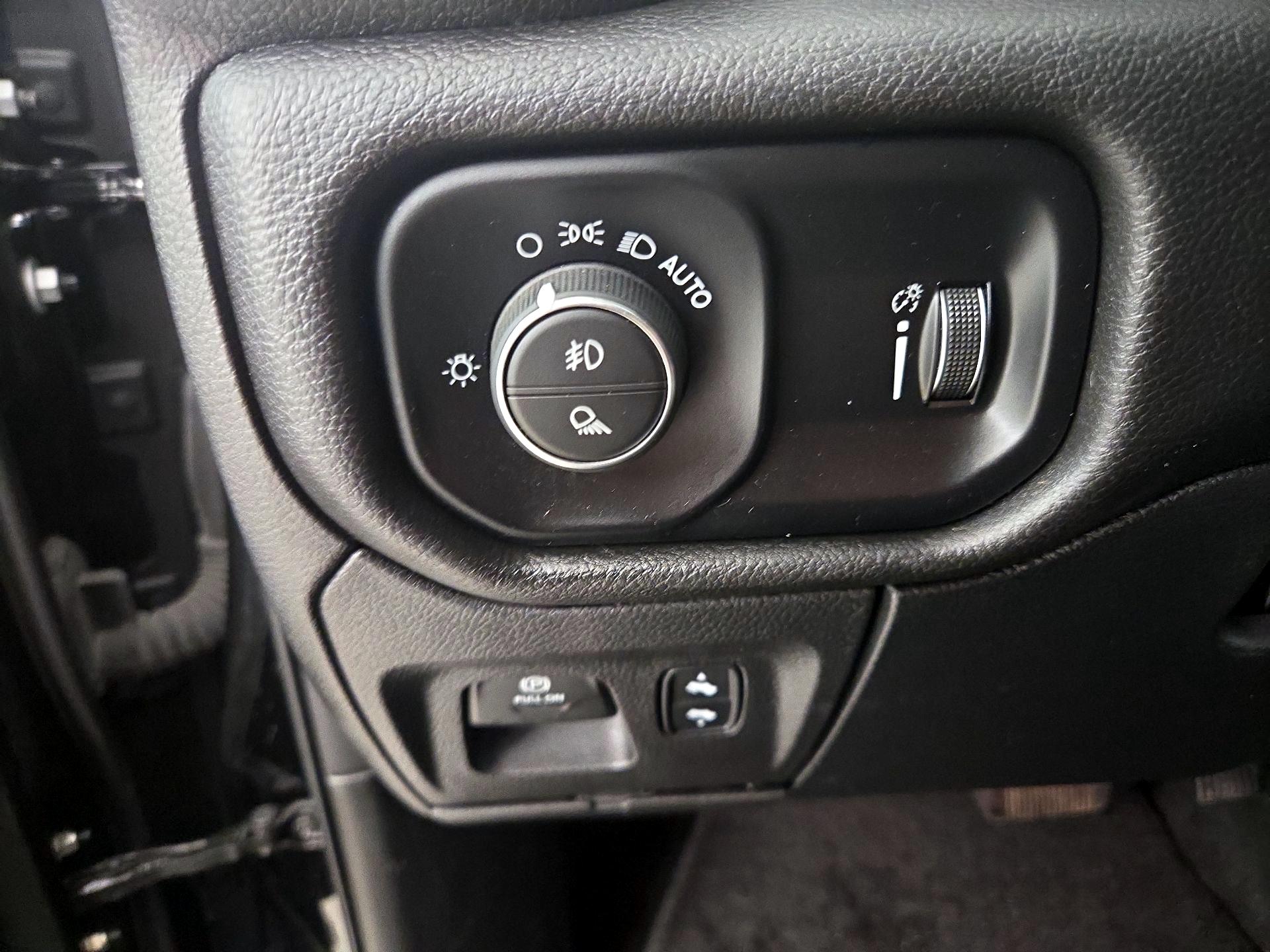 Thumbnail: 2022 RAM 1500 - 13