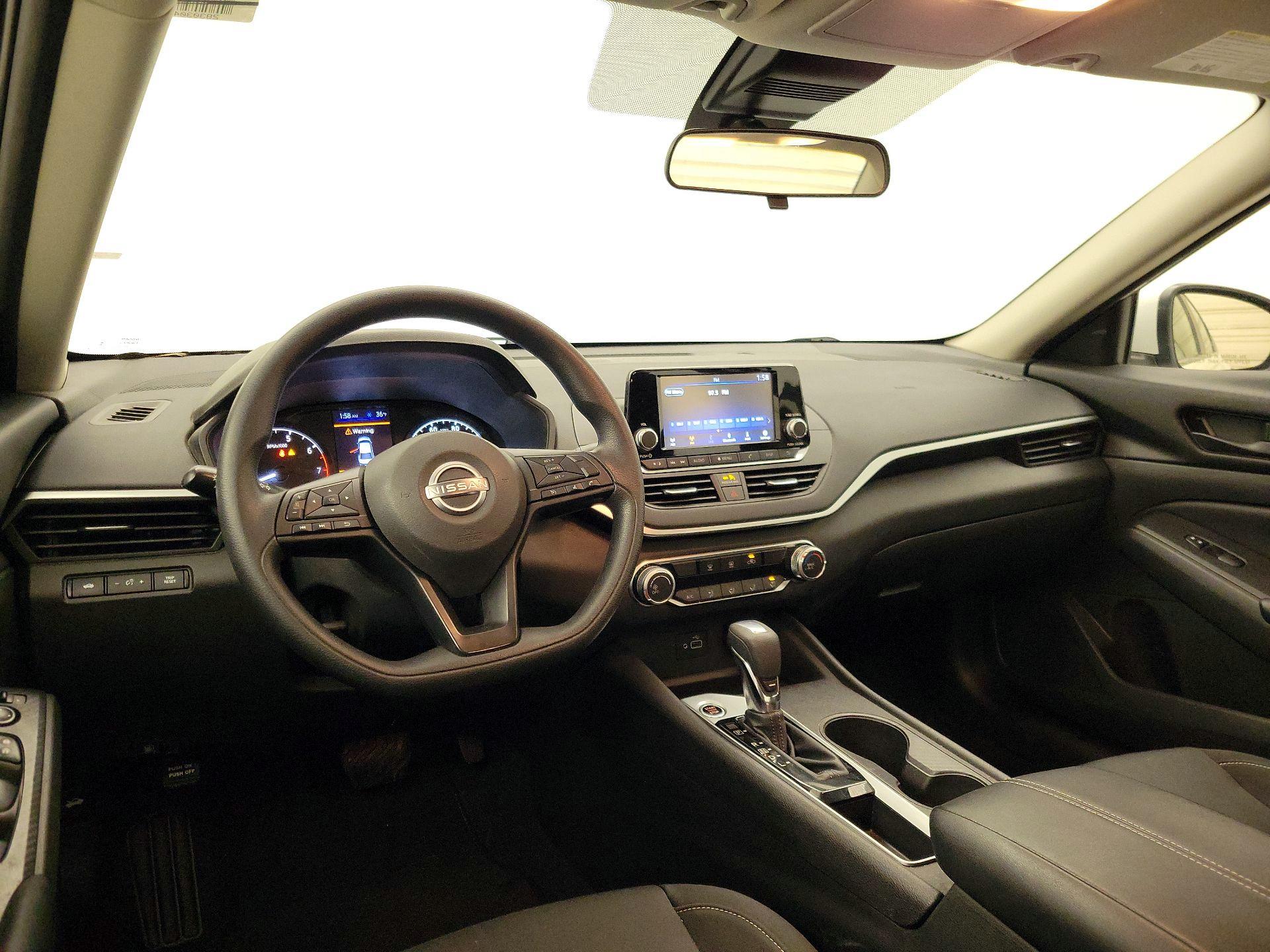 Thumbnail: 2023 Nissan Altima - 9