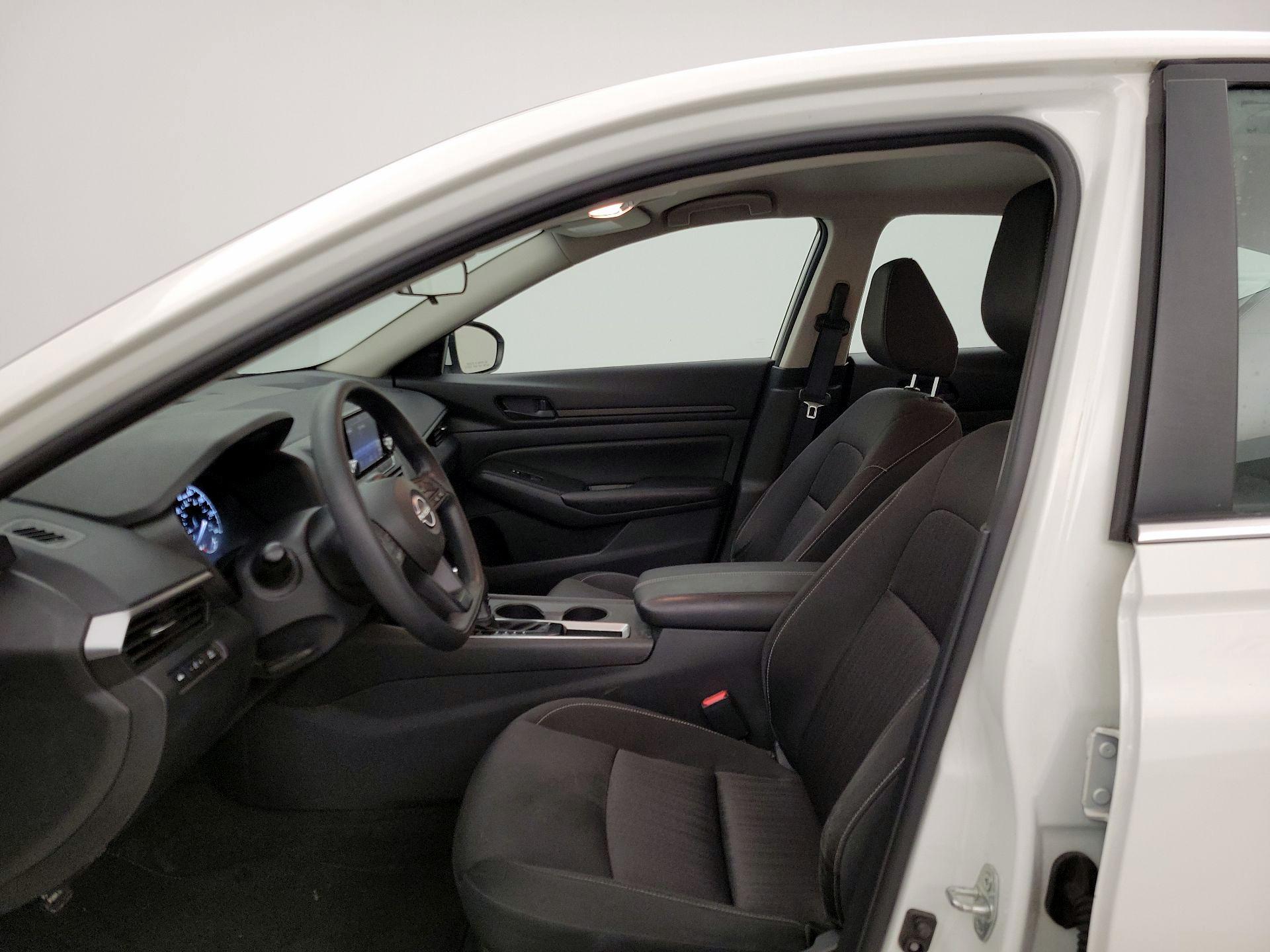 Thumbnail: 2023 Nissan Altima - 11