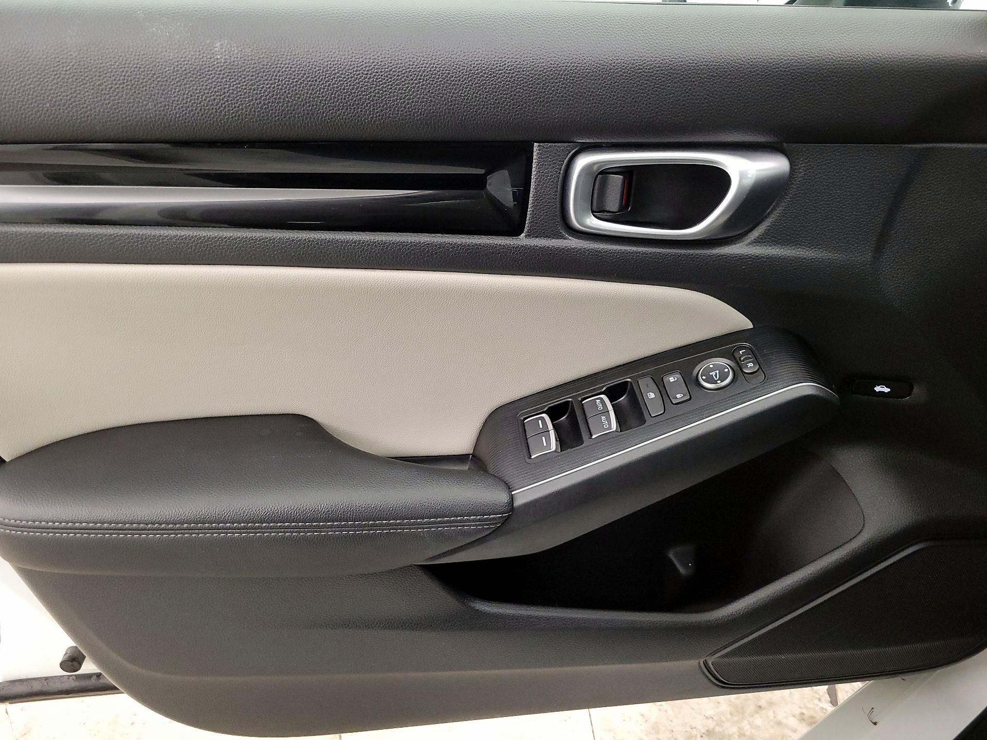 Thumbnail: 2023 Honda Civic - 12