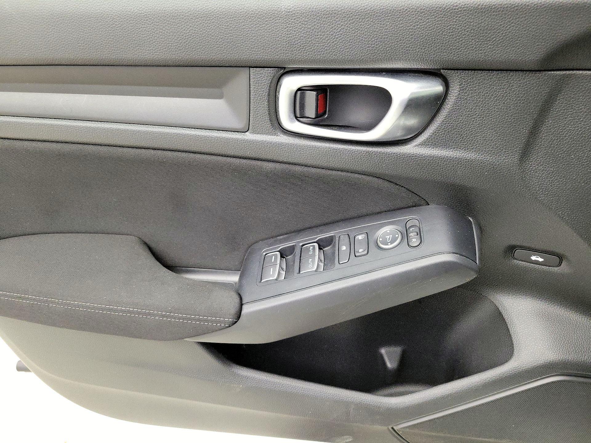 Thumbnail: 2024 Honda Civic - 12