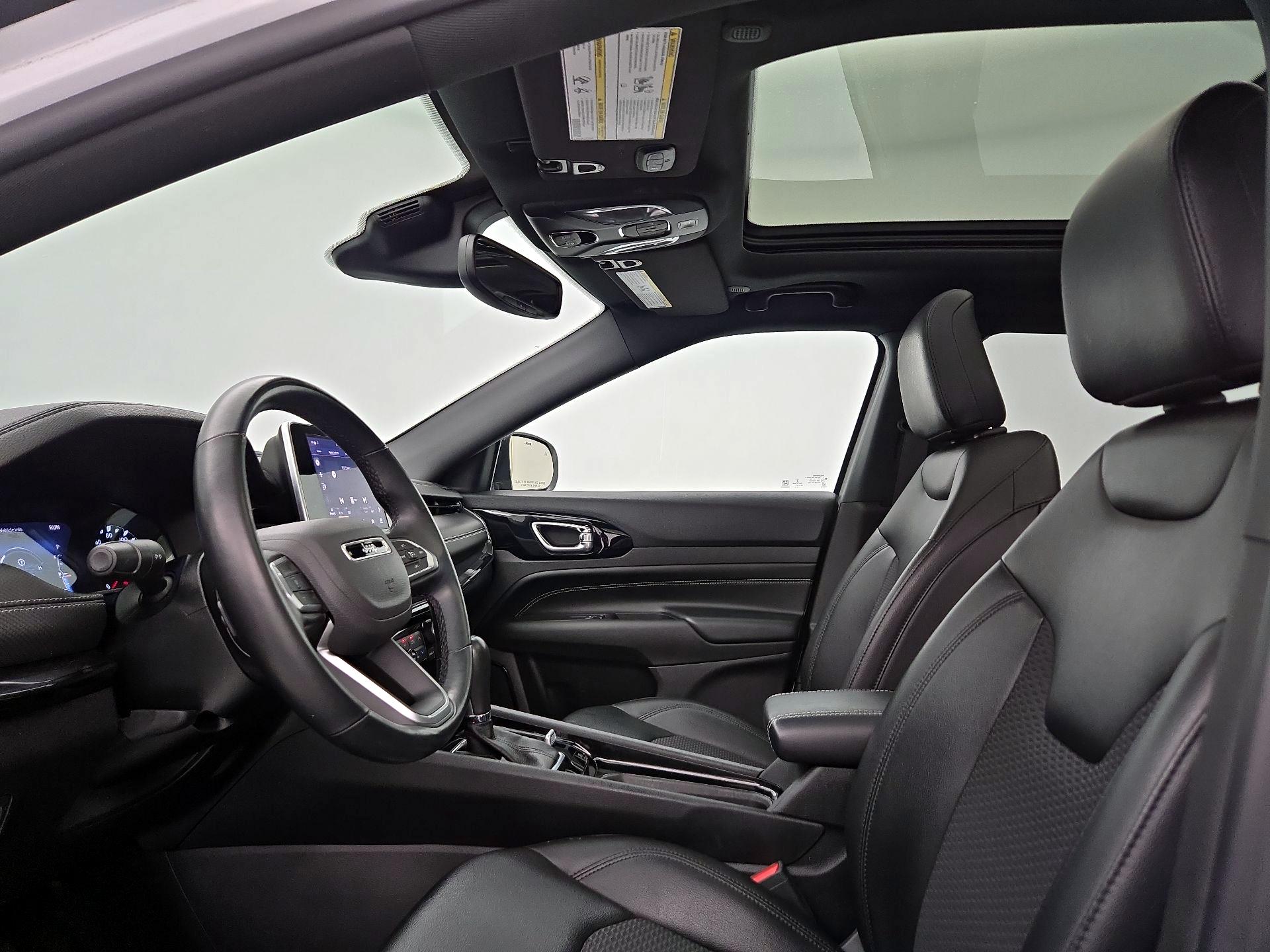 Thumbnail: 2022 Jeep Compass - 19