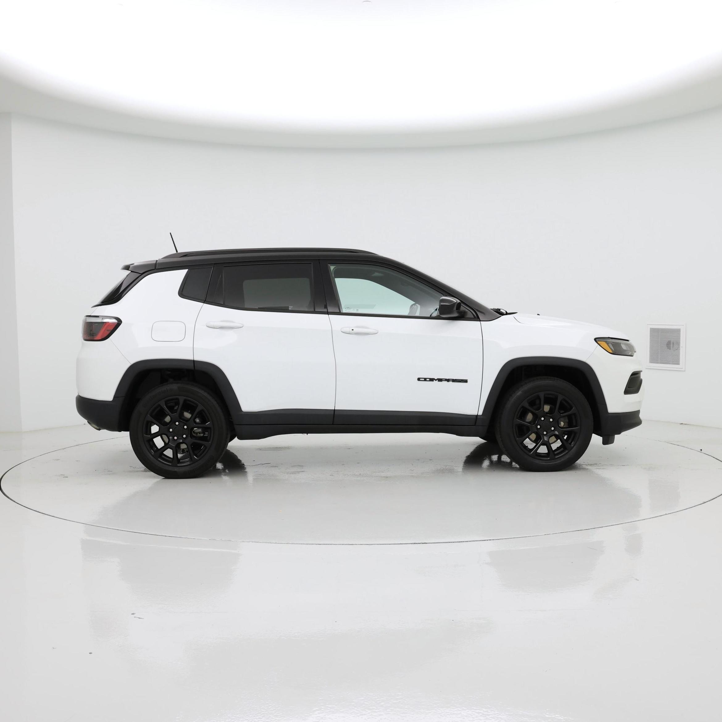 Thumbnail: 2022 Jeep Compass - 7