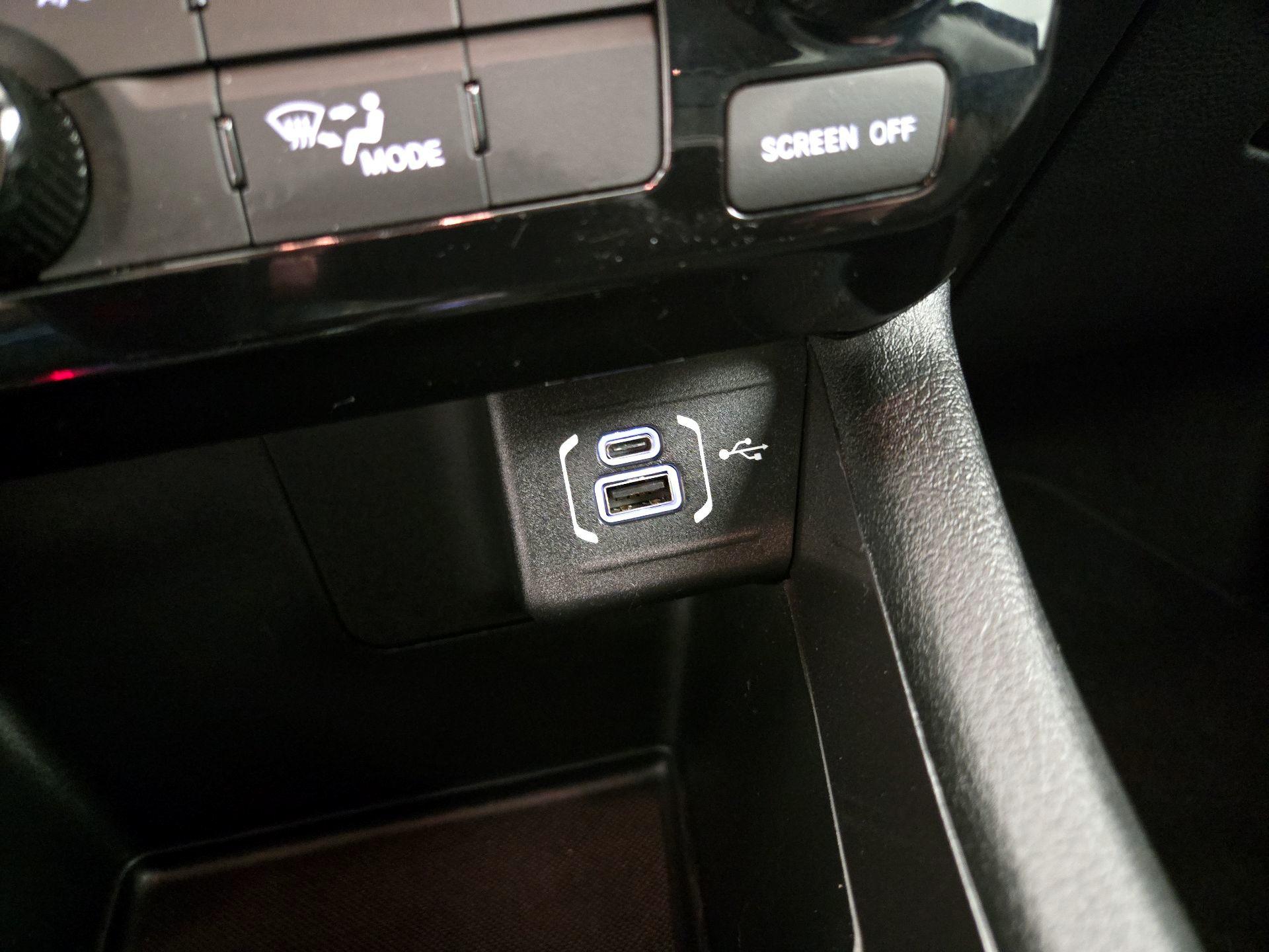 Thumbnail: 2022 Jeep Compass - 18