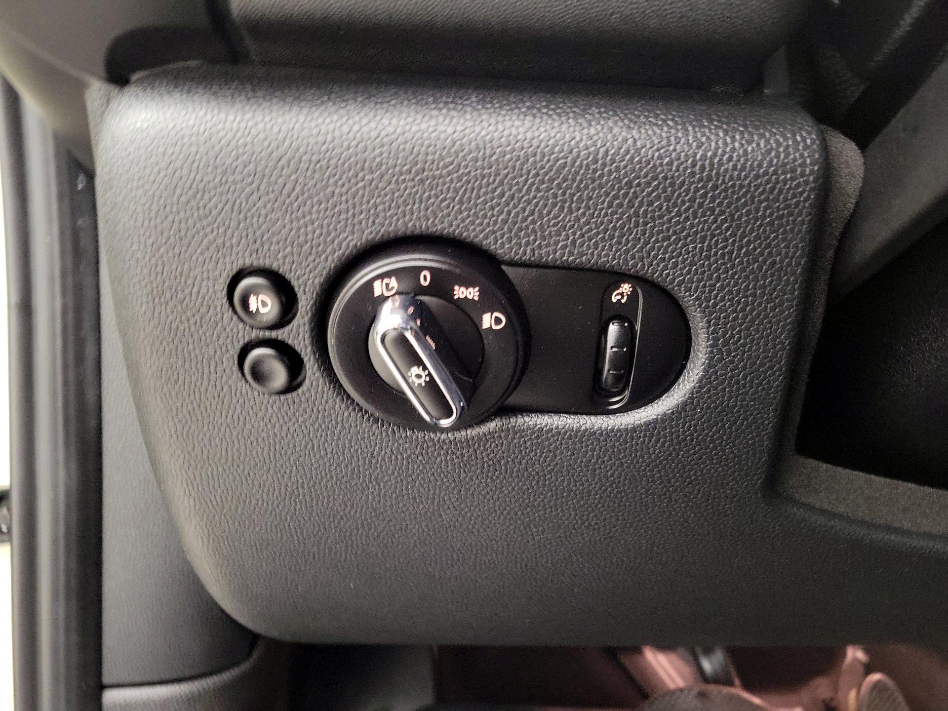 Thumbnail: 2022 Jeep Compass - 13