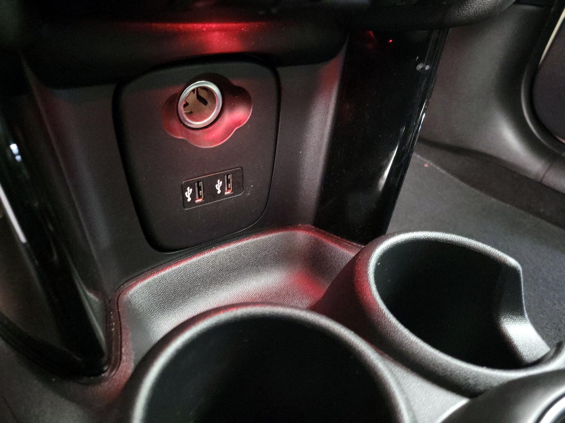 Thumbnail: 2022 Jeep Compass - 18