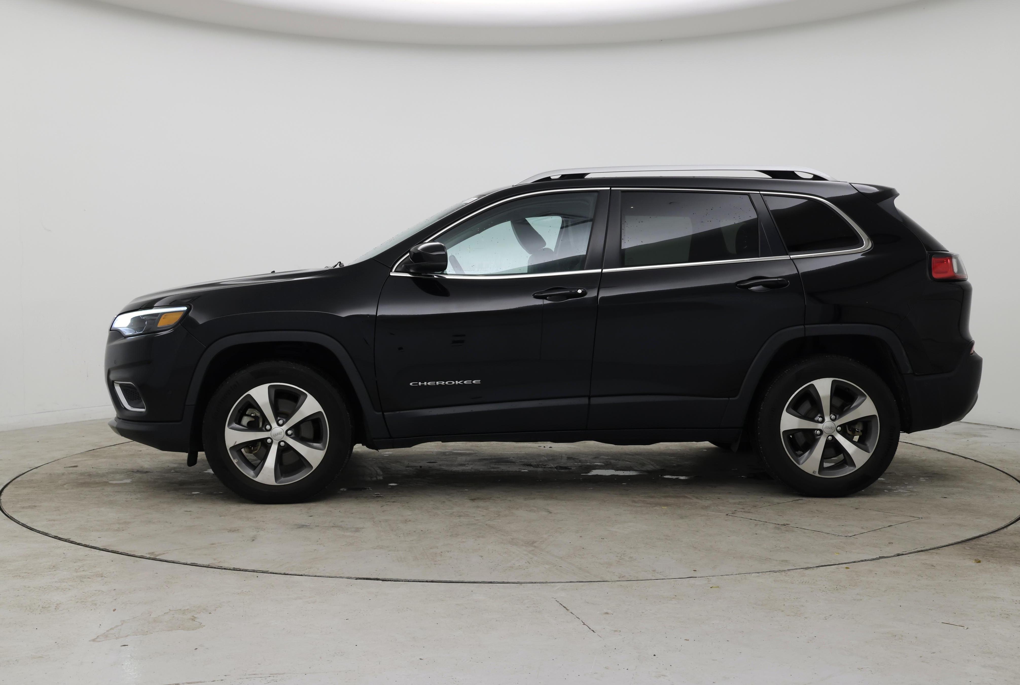 Thumbnail: 2021 Jeep Cherokee - 3