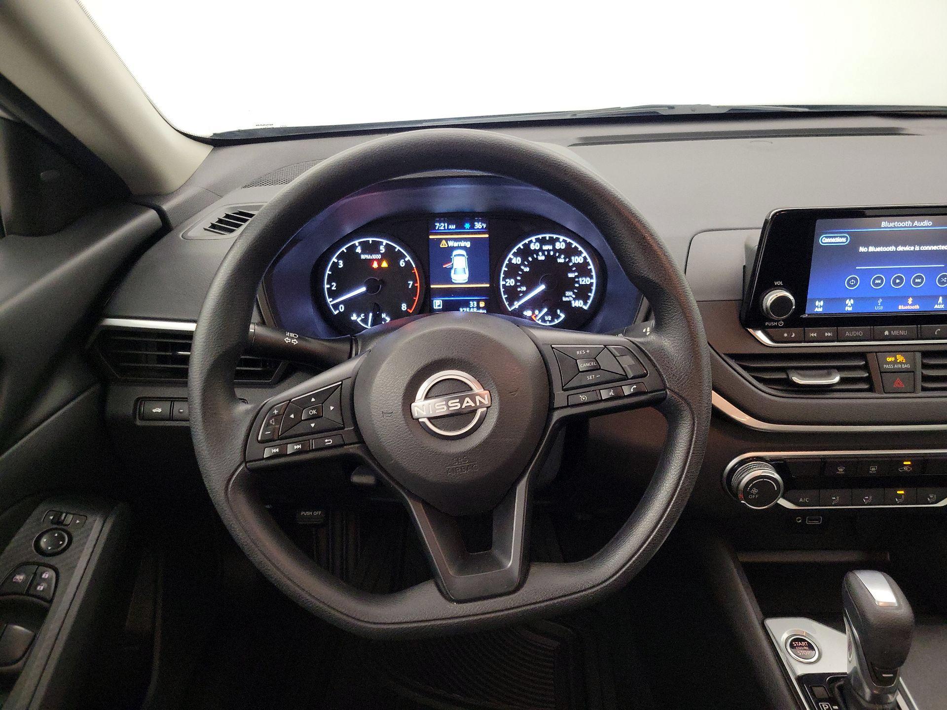 Thumbnail: 2023 Nissan Altima - 10