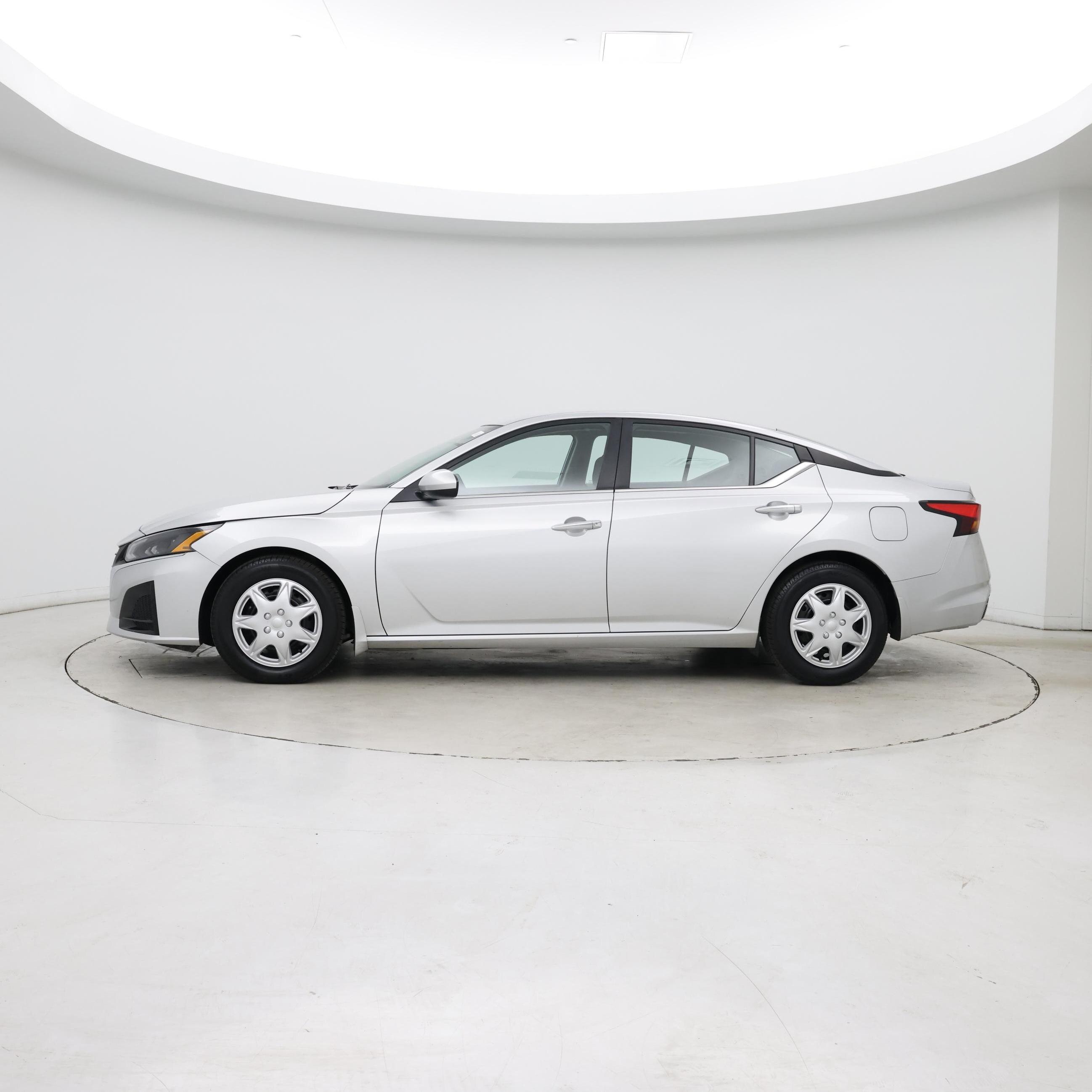 Thumbnail: 2023 Nissan Altima - 3