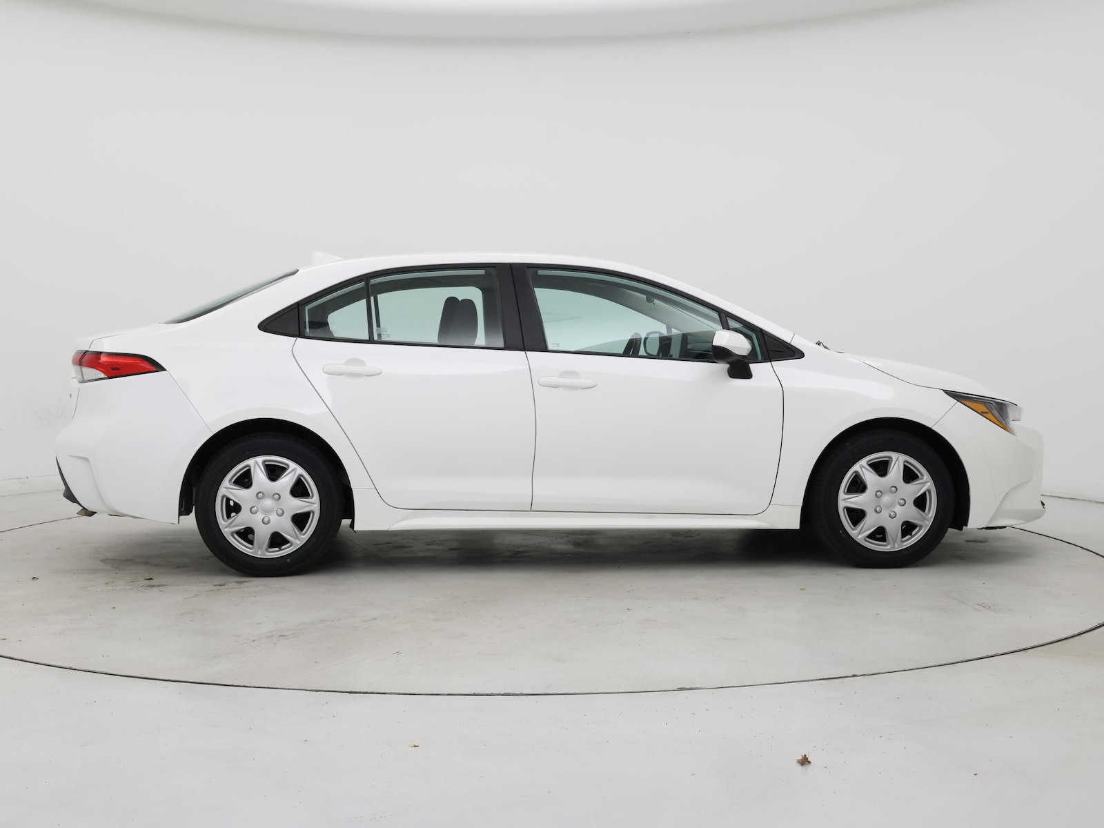 2024 Toyota Corolla LE - Photo 8
