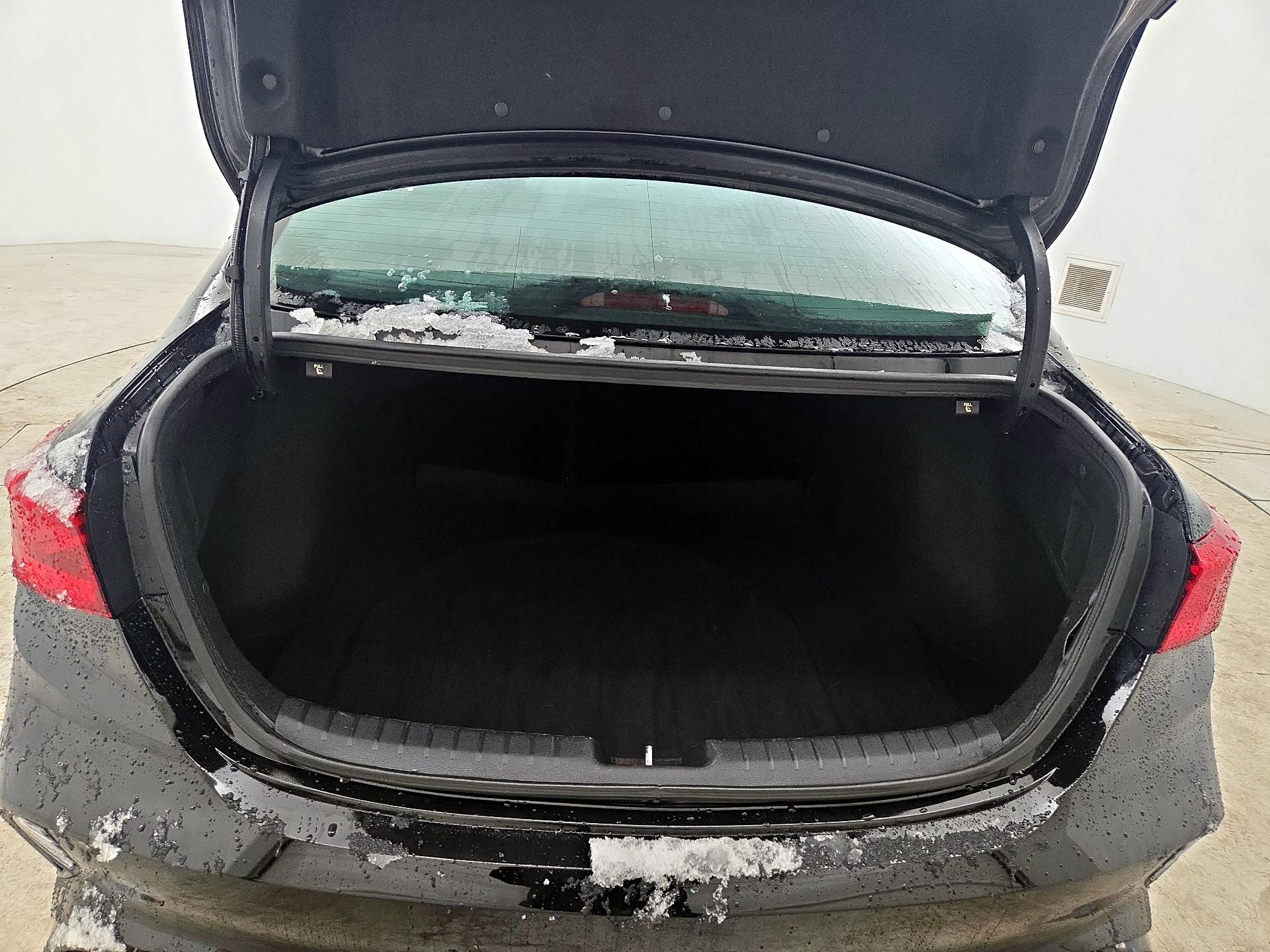 Thumbnail: 2024 Kia Forte - 20