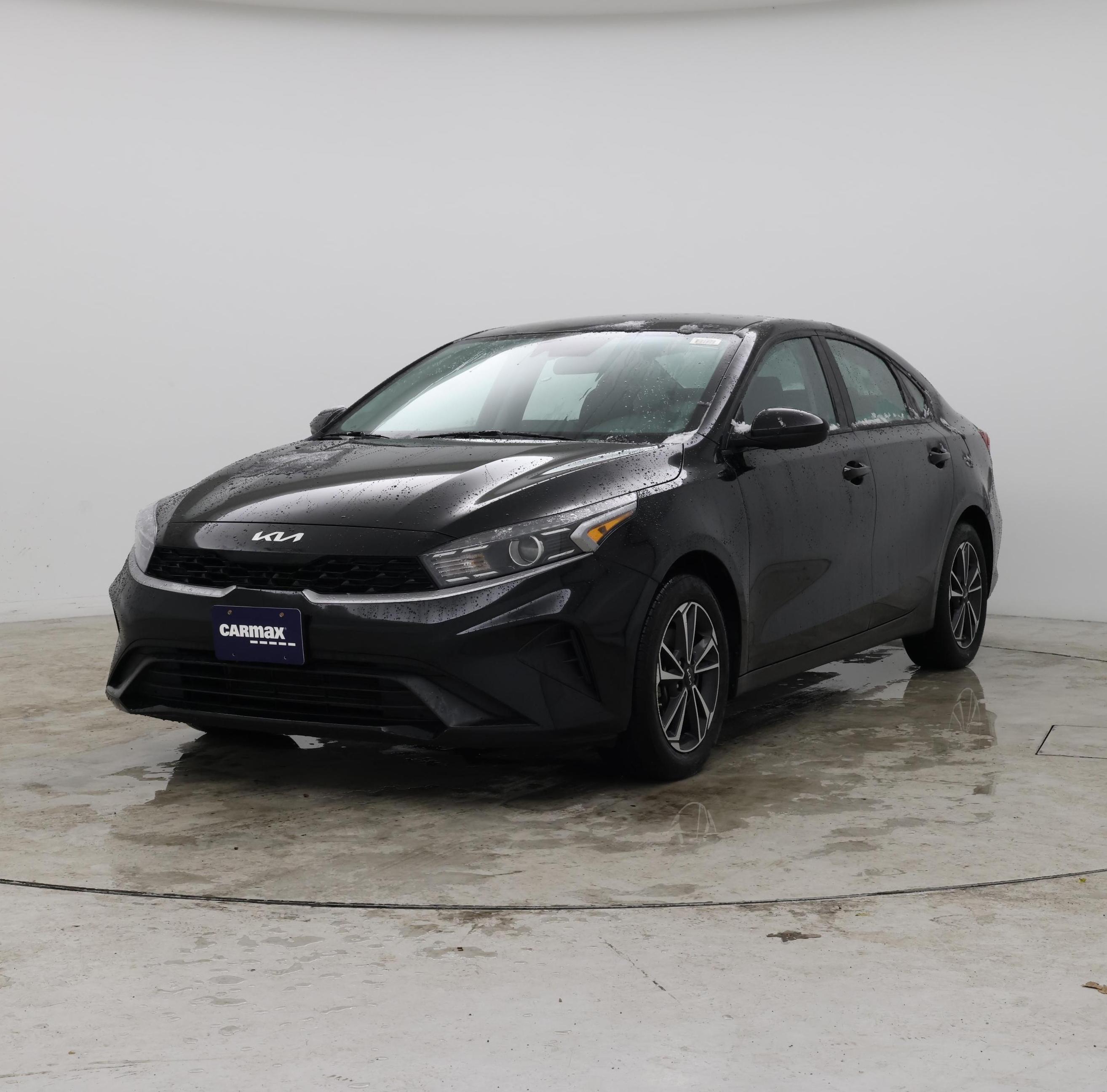 Thumbnail: 2024 Kia Forte - 4