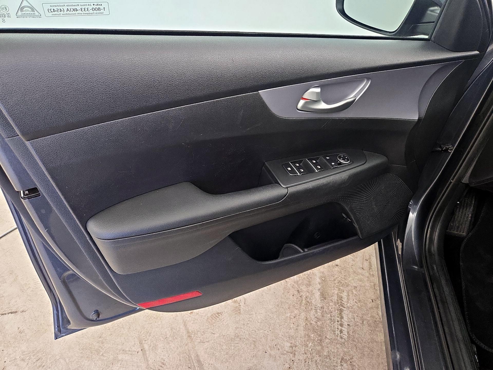 Thumbnail: 2024 Kia Forte - 12