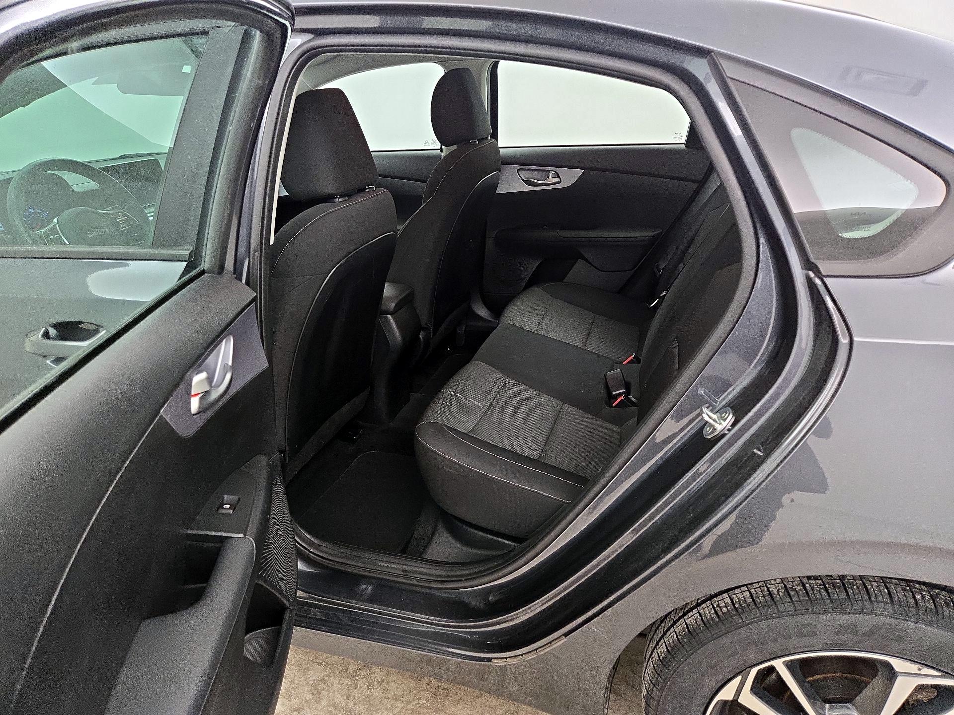 Thumbnail: 2024 Kia Forte - 19