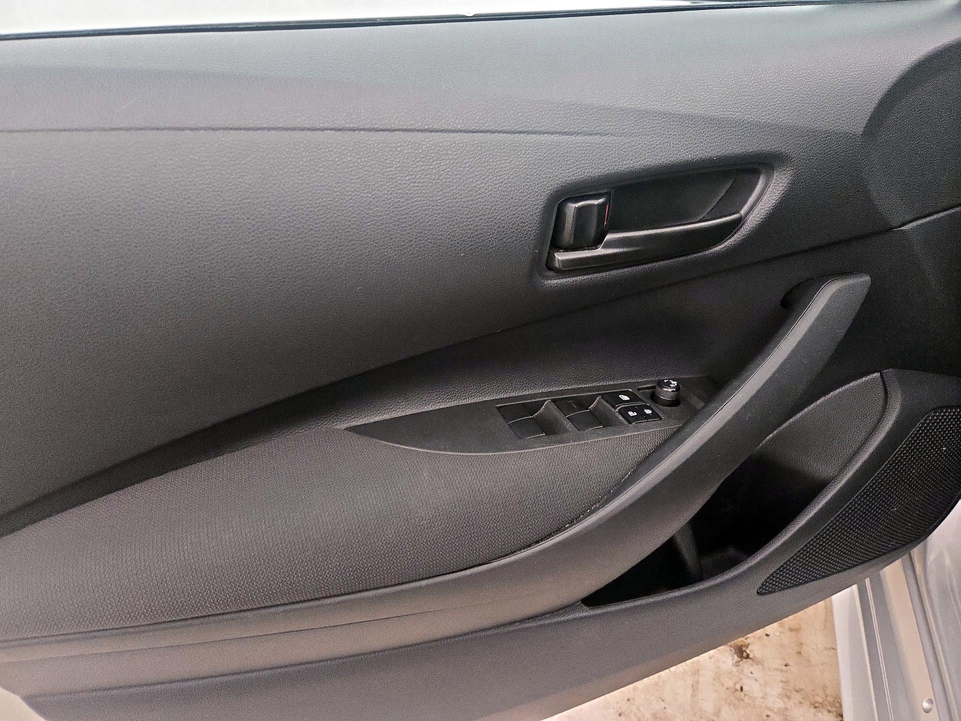 Thumbnail: 2025 Toyota Corolla - 12