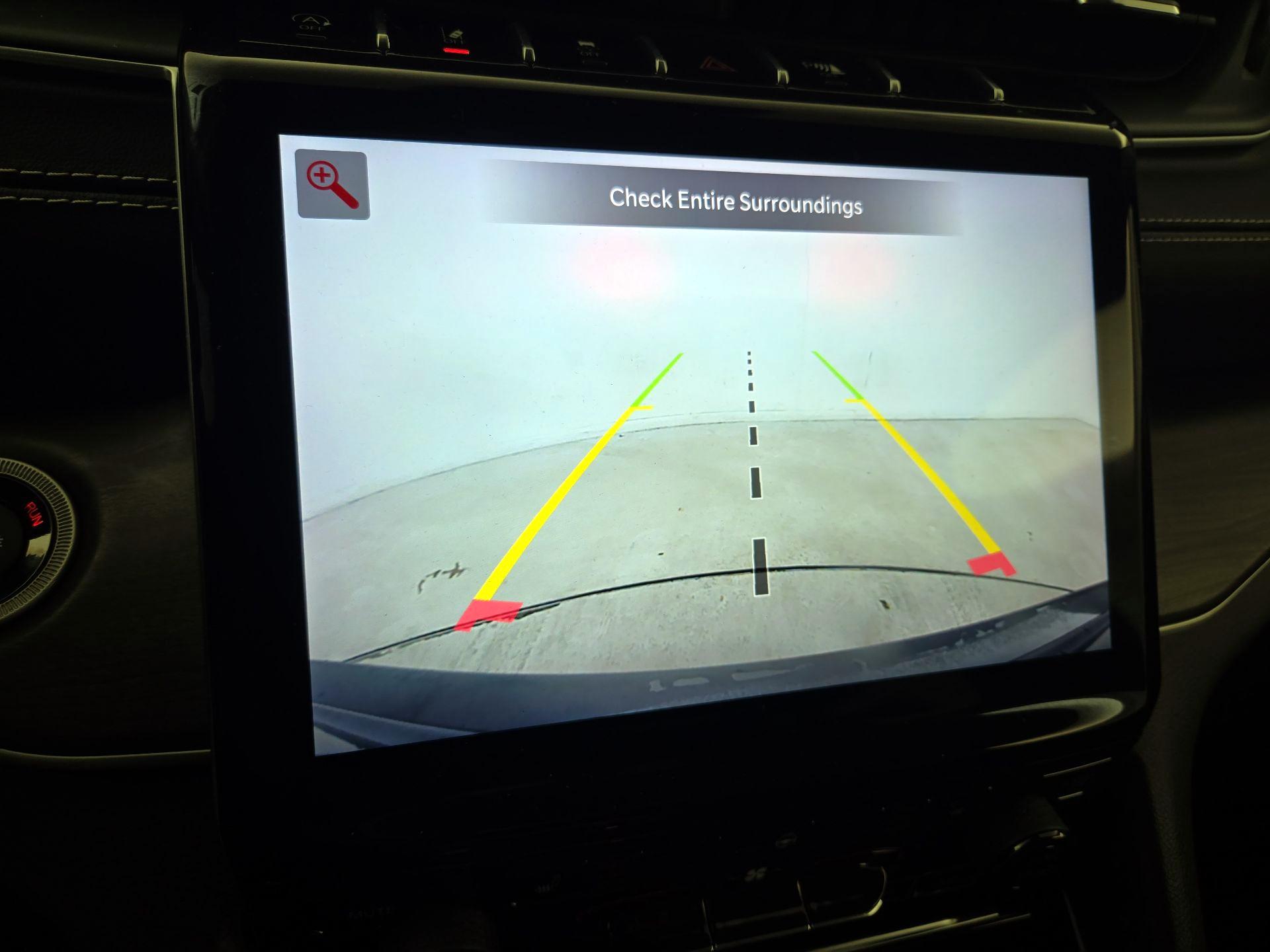 Thumbnail: 2022 Jeep Grand Cherokee - 15