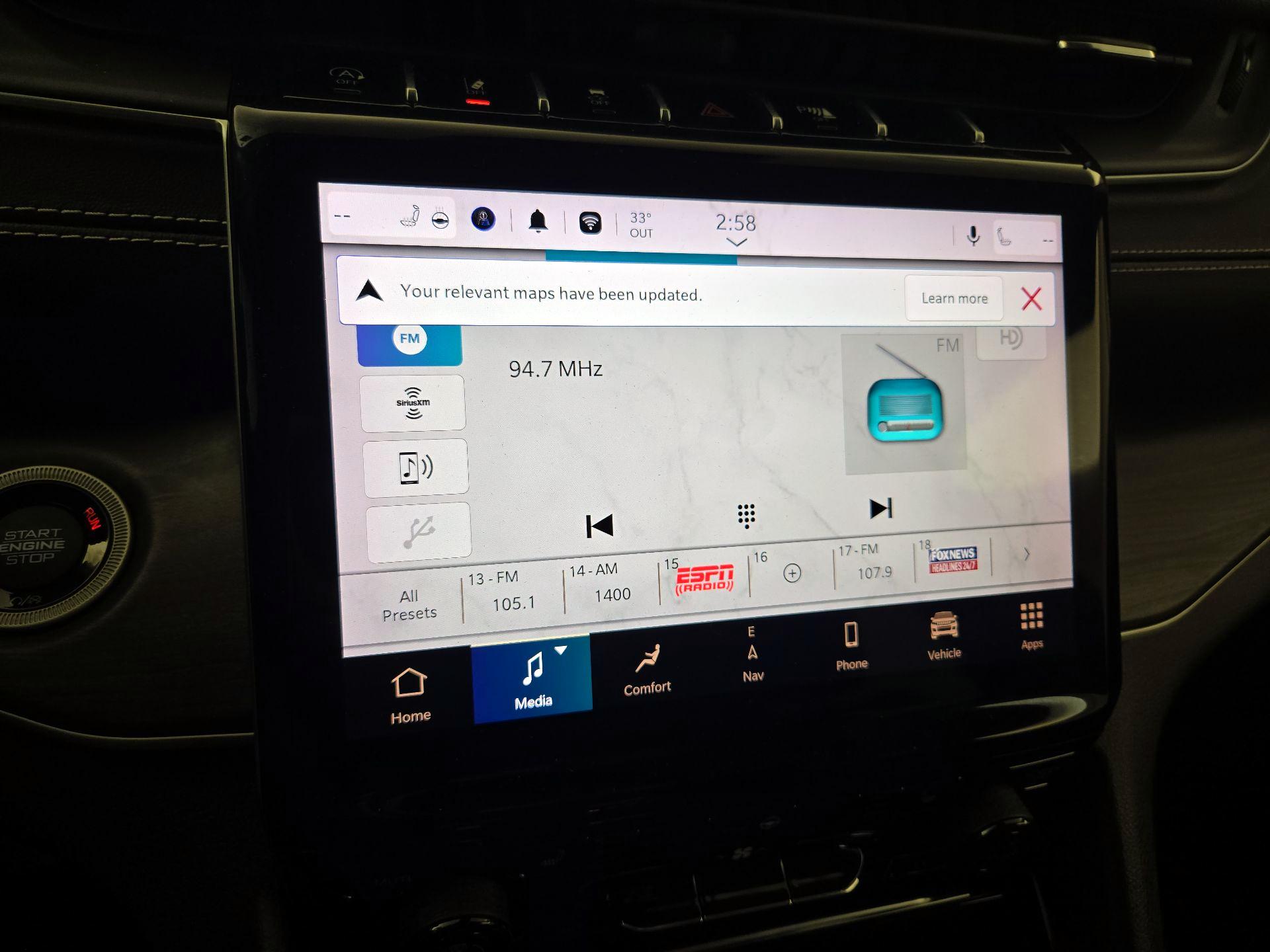 Thumbnail: 2022 Jeep Grand Cherokee - 16