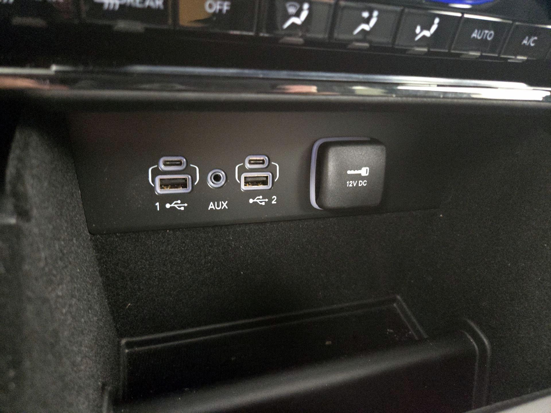 Thumbnail: 2022 Jeep Grand Cherokee - 19