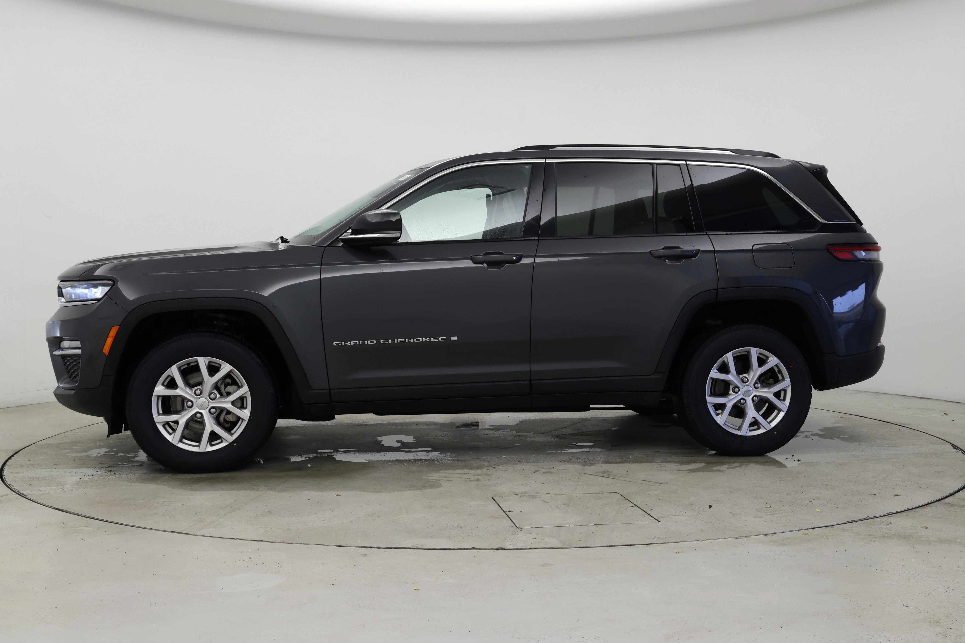 Thumbnail: 2022 Jeep Grand Cherokee - 3