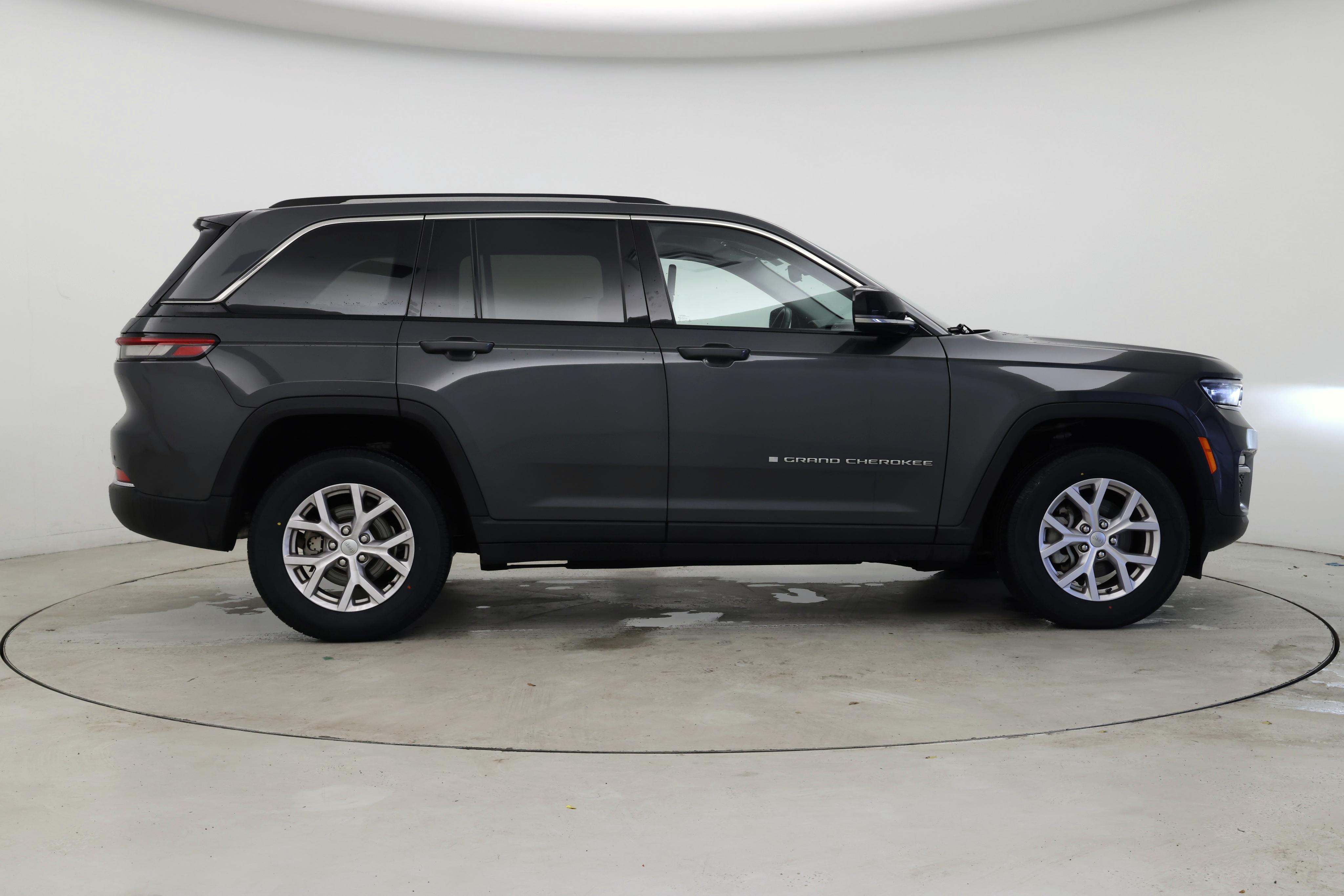 Thumbnail: 2022 Jeep Grand Cherokee - 7