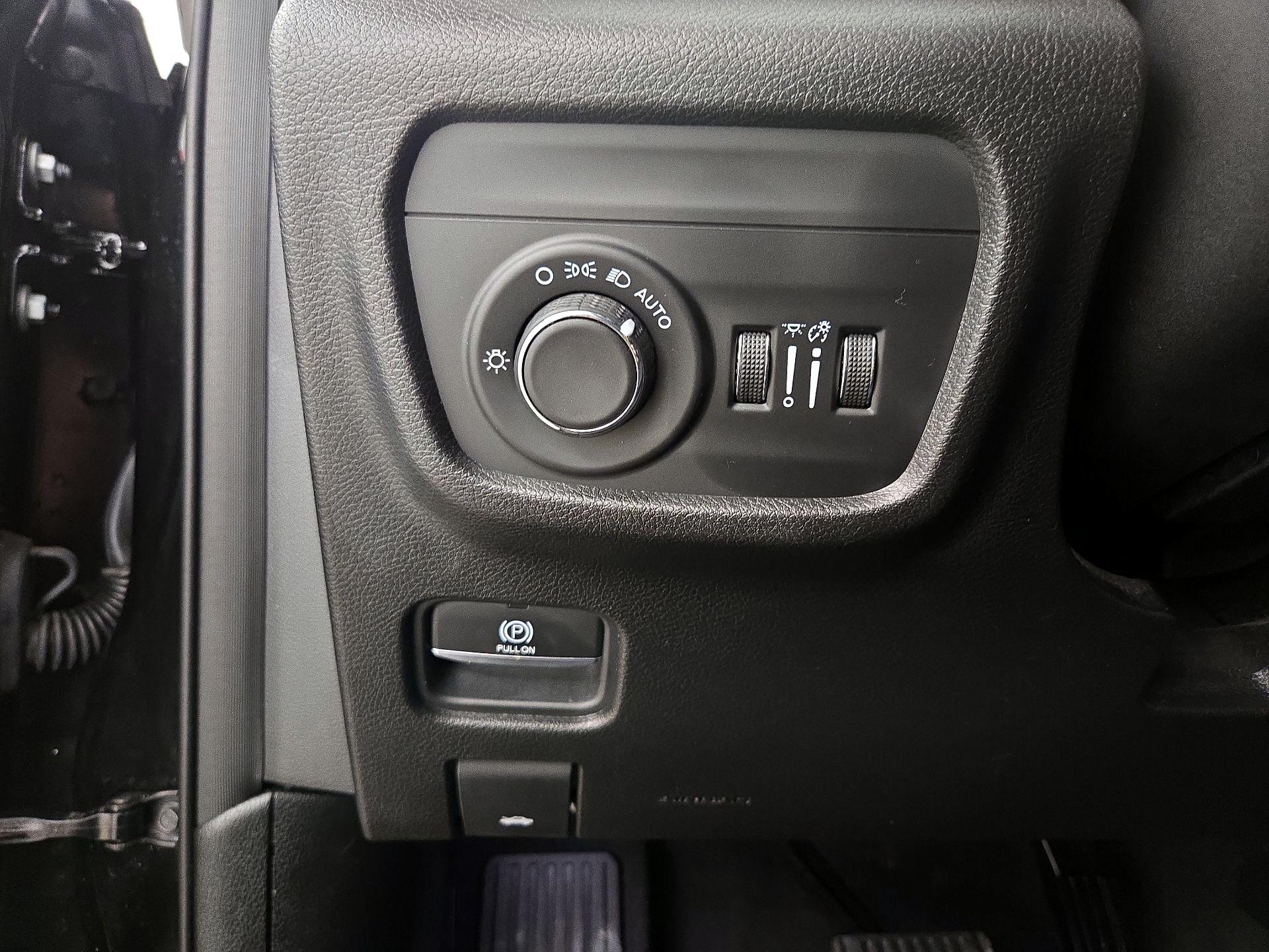 Thumbnail: 2022 Jeep Grand Cherokee L - 13