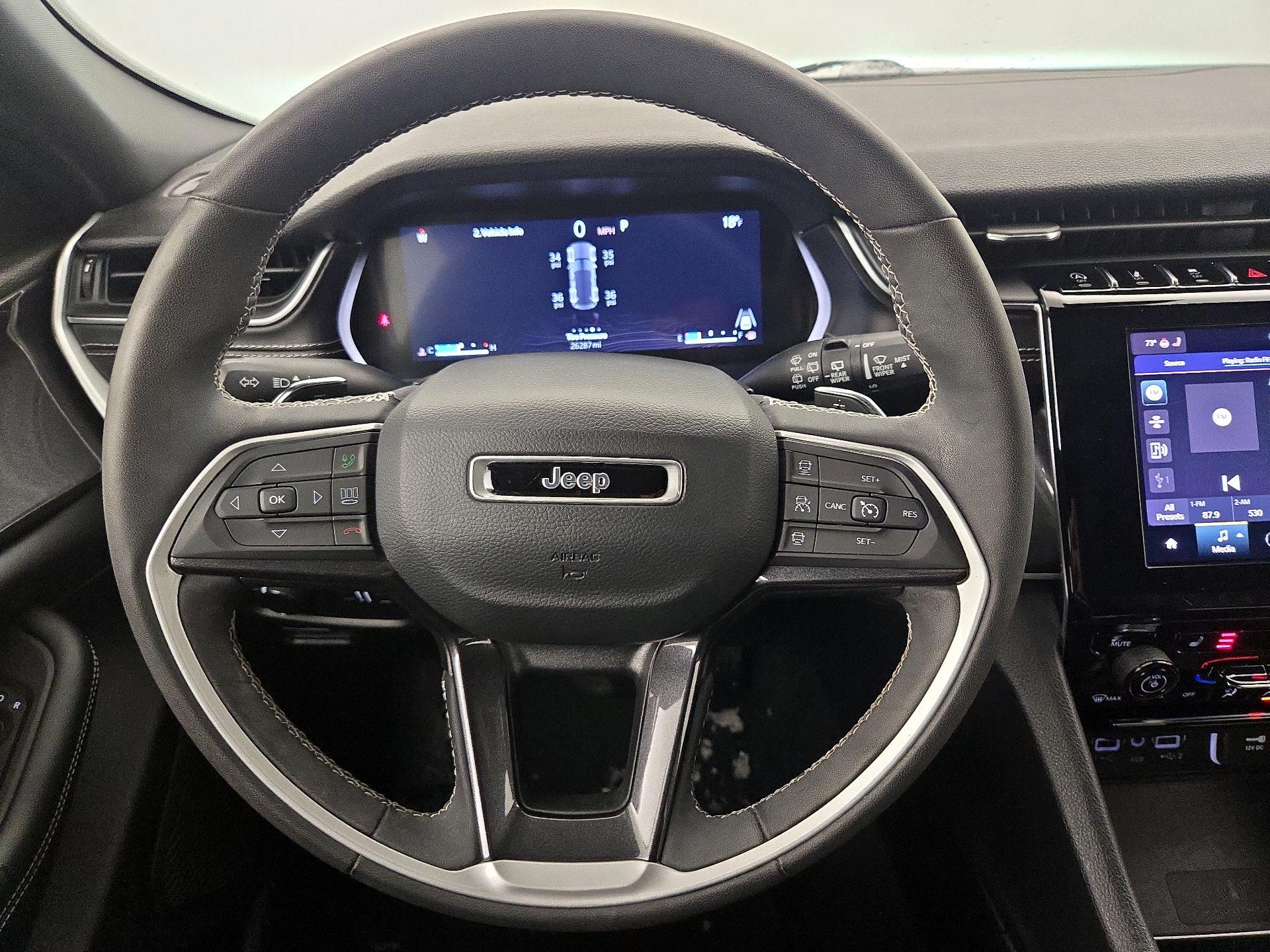 Thumbnail: 2023 Jeep Grand Cherokee - 10