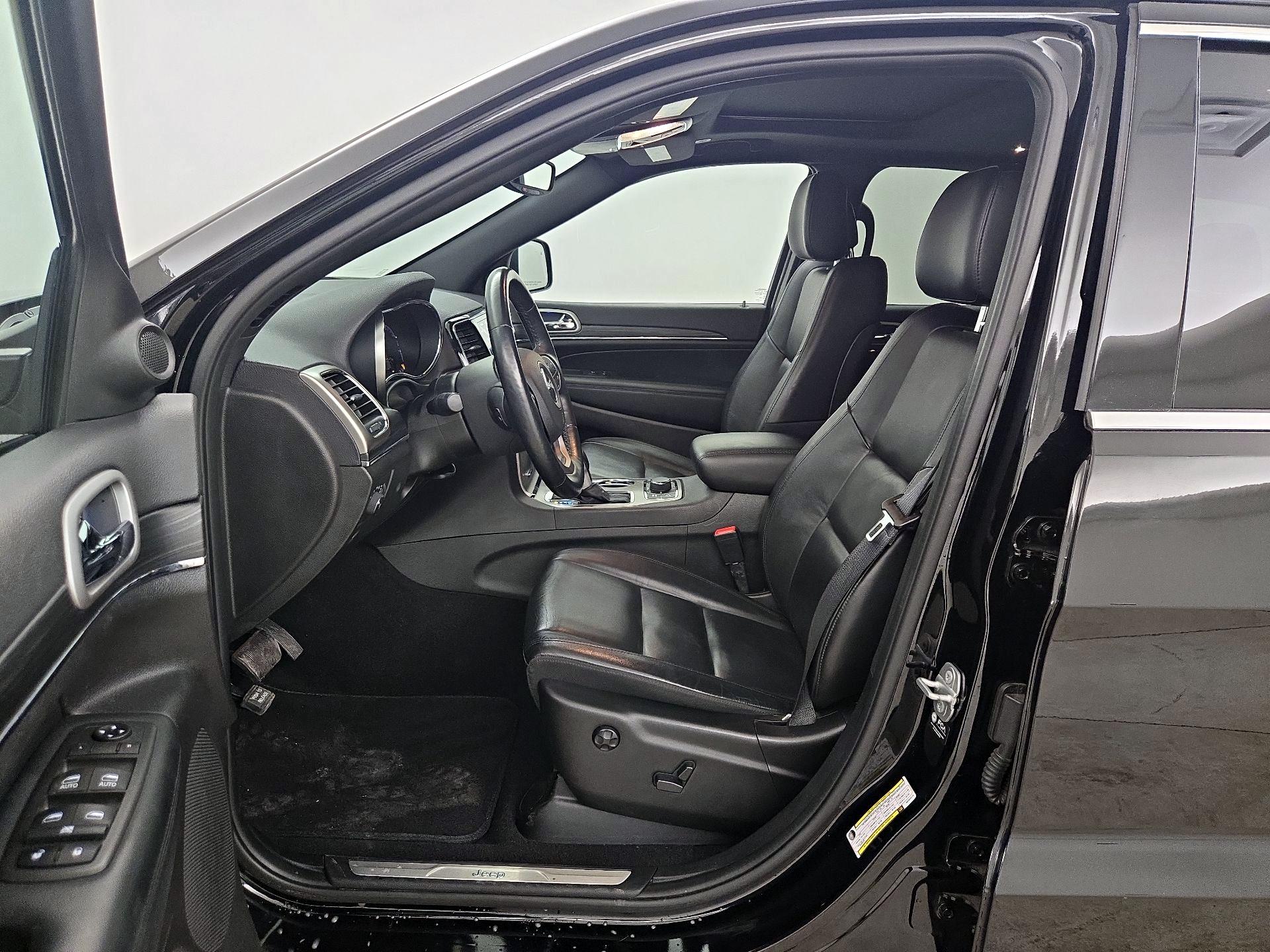 Thumbnail: 2021 Jeep Grand Cherokee - 11