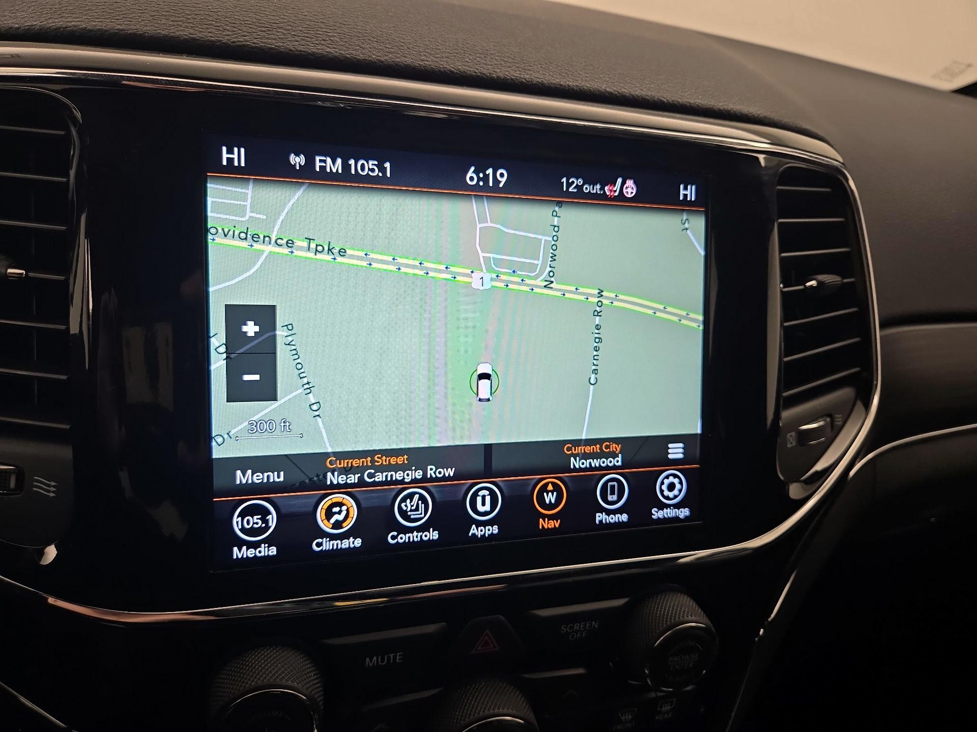 Thumbnail: 2021 Jeep Grand Cherokee - 14