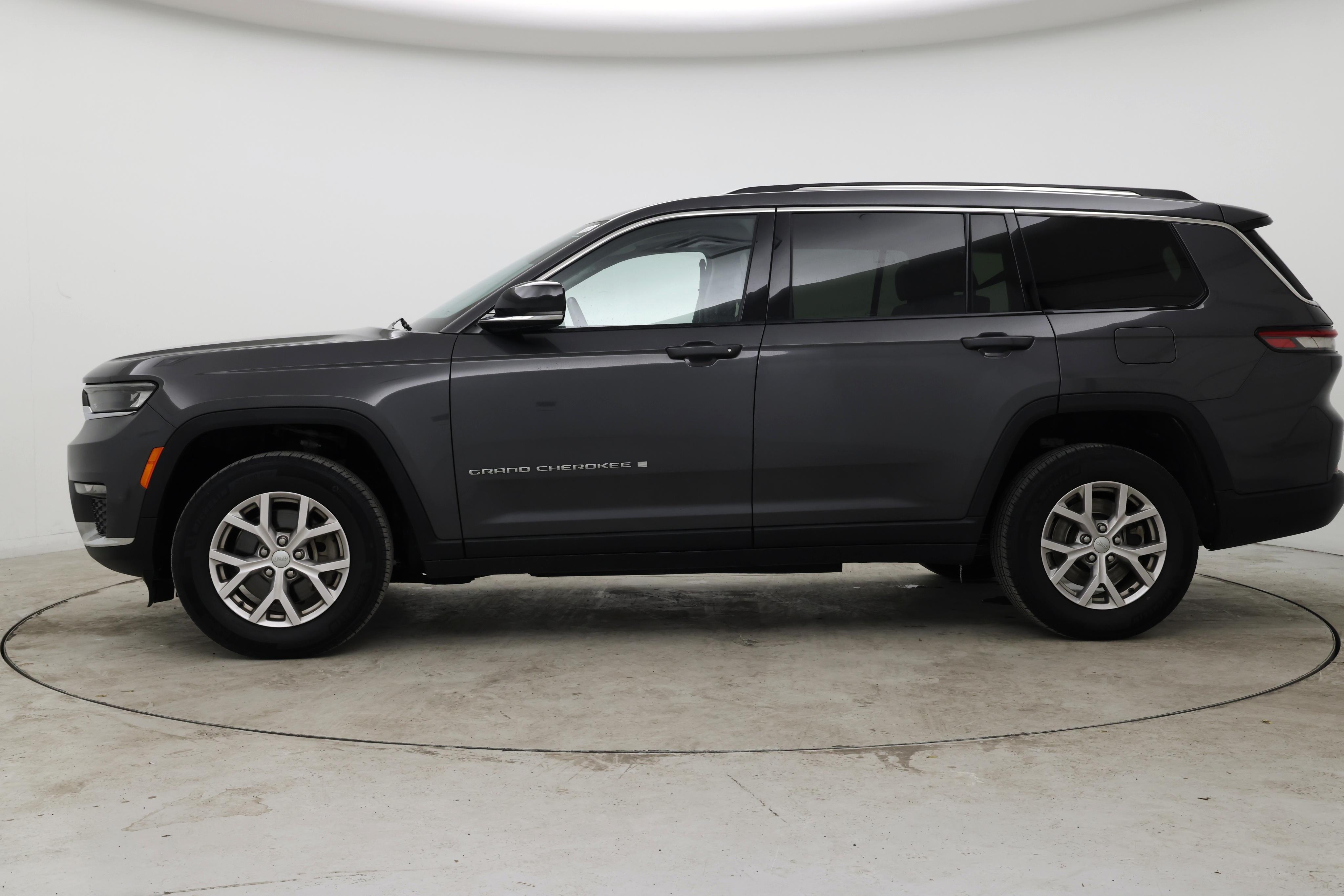 Thumbnail: 2022 Jeep Grand Cherokee L - 3