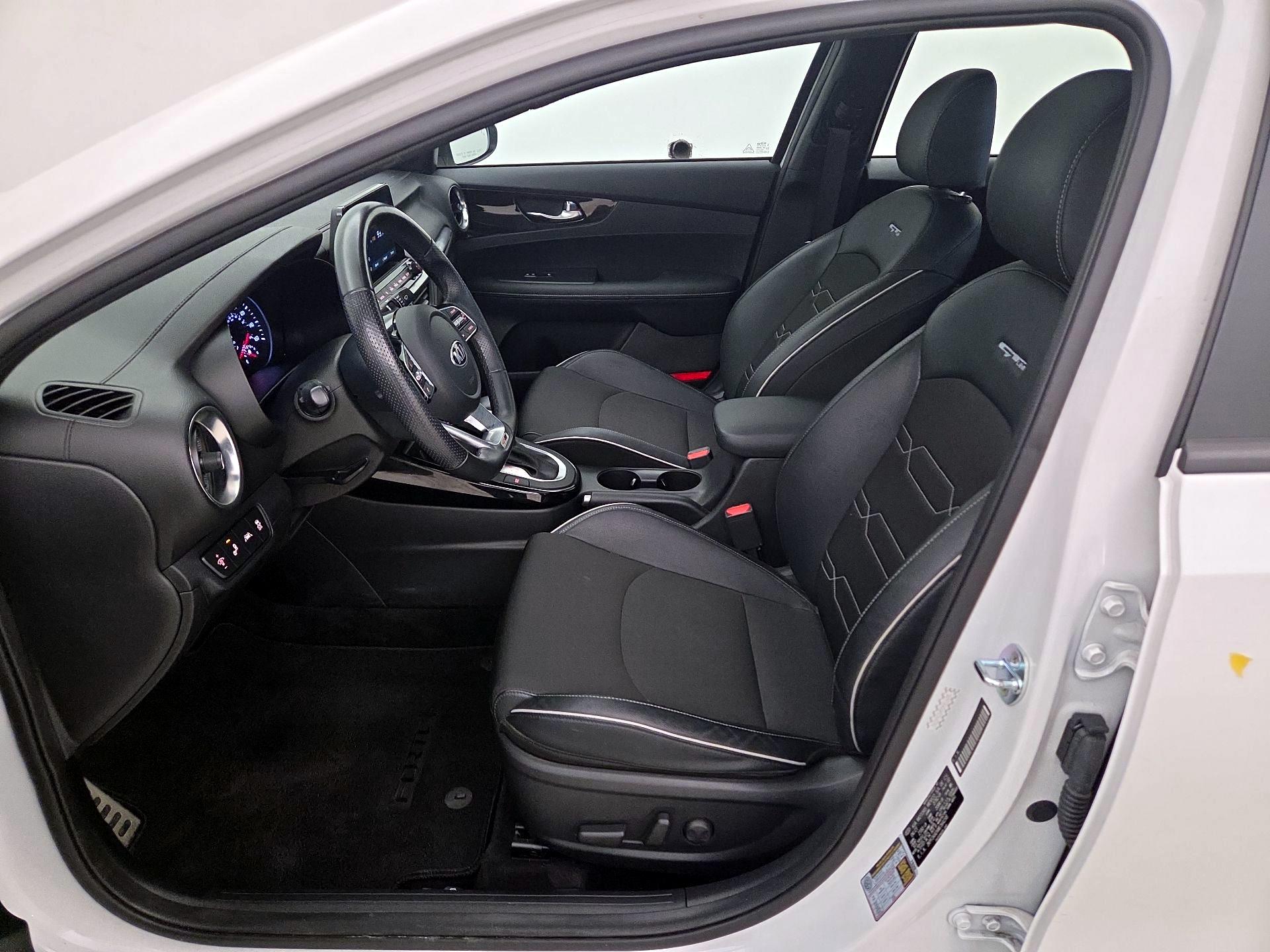 Thumbnail: 2021 Kia Forte - 11