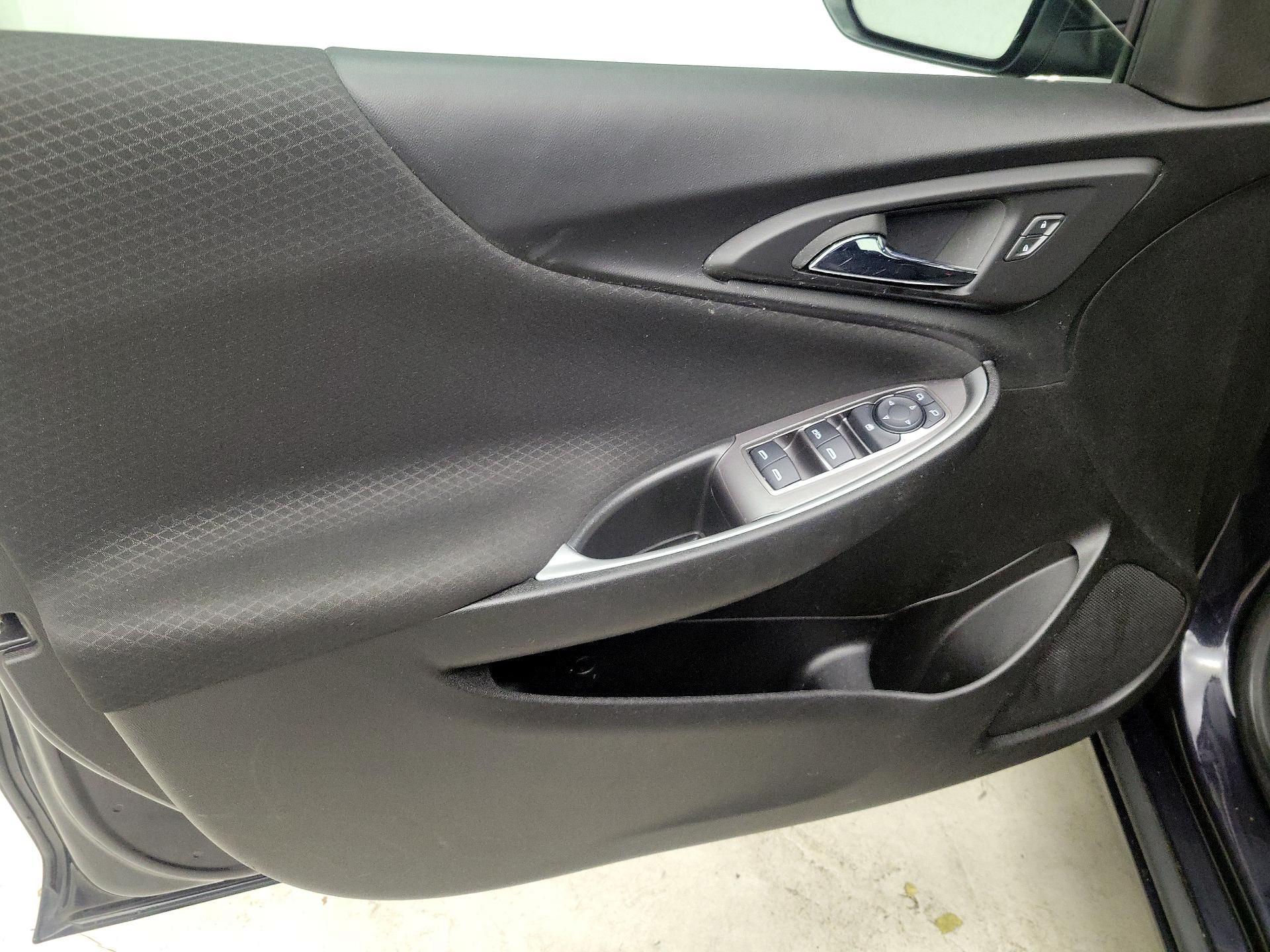 Thumbnail: 2023 Chevrolet Malibu - 12