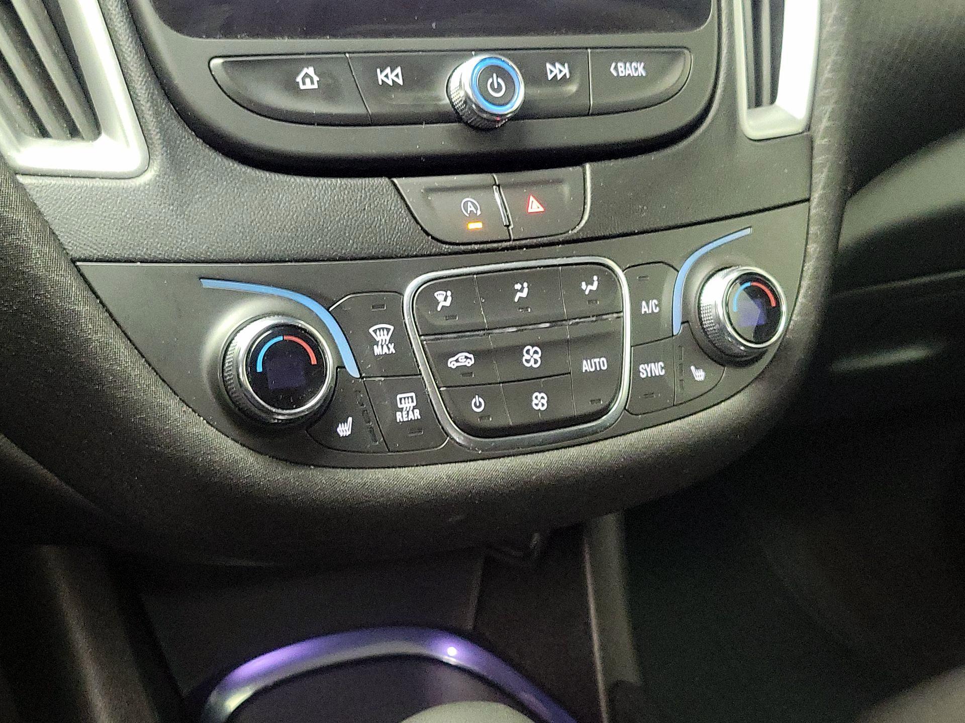 Thumbnail: 2023 Chevrolet Malibu - 16