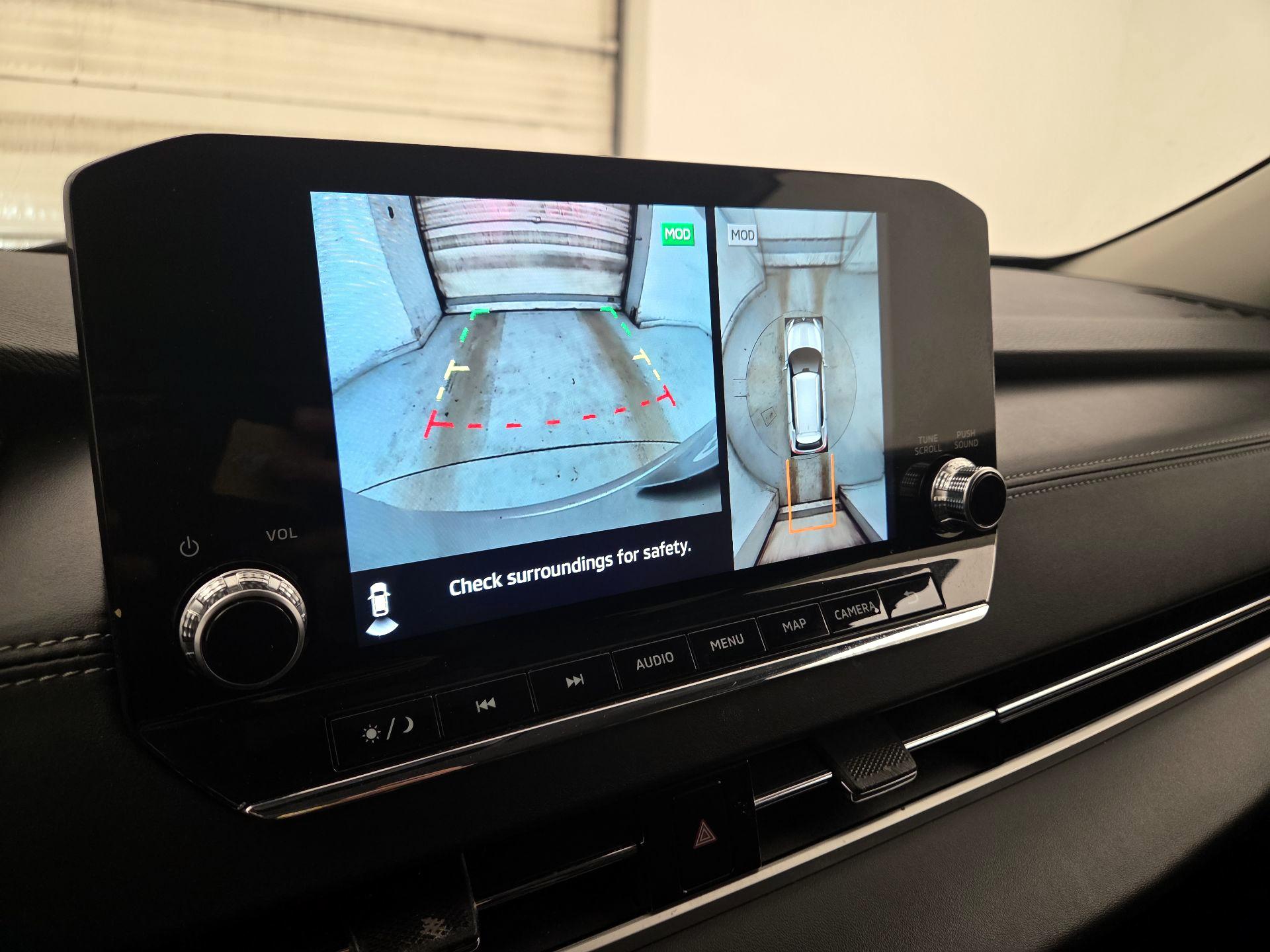 Thumbnail: 2024 Mitsubishi Outlander - 15