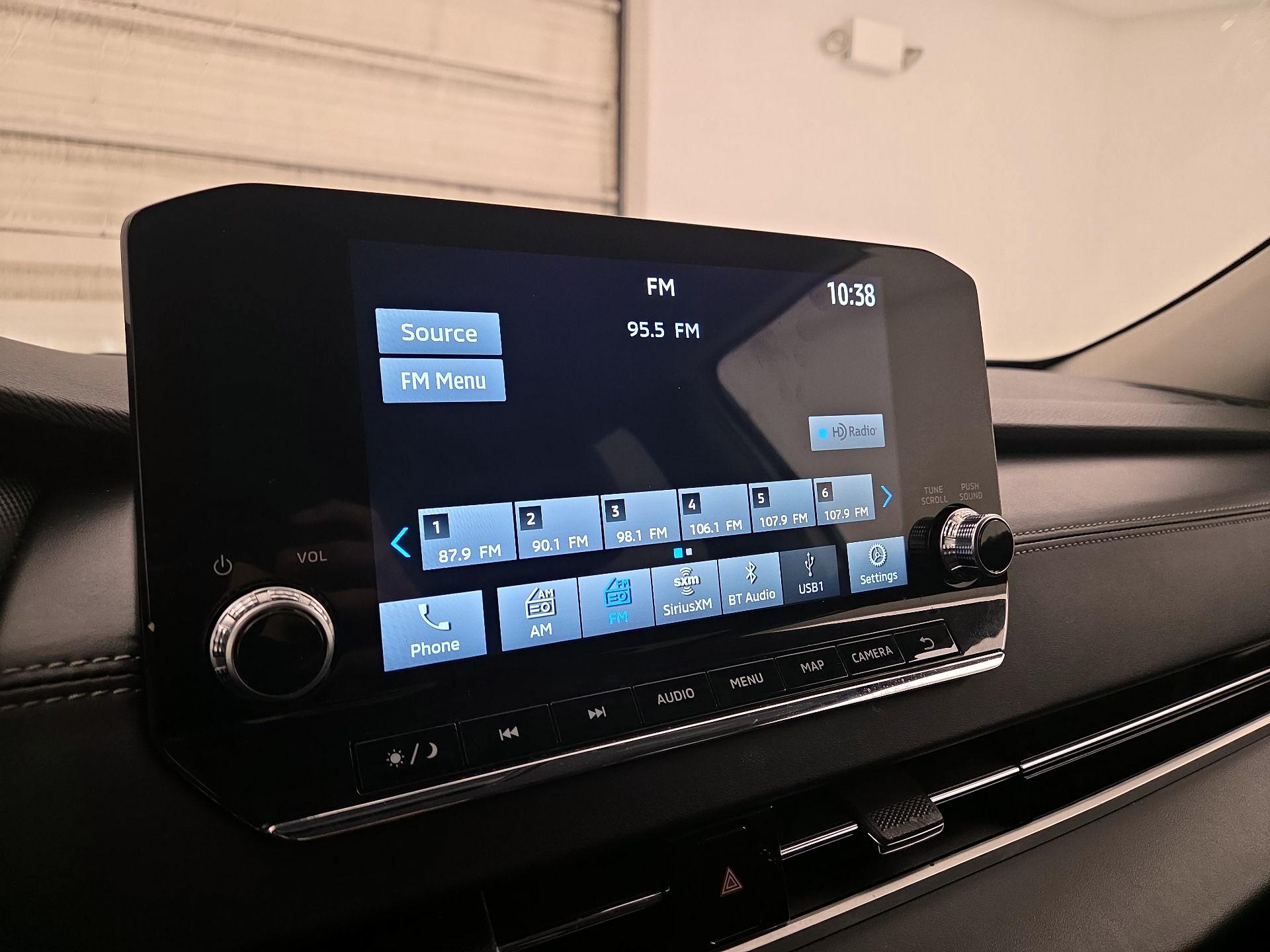 Thumbnail: 2024 Mitsubishi Outlander - 16