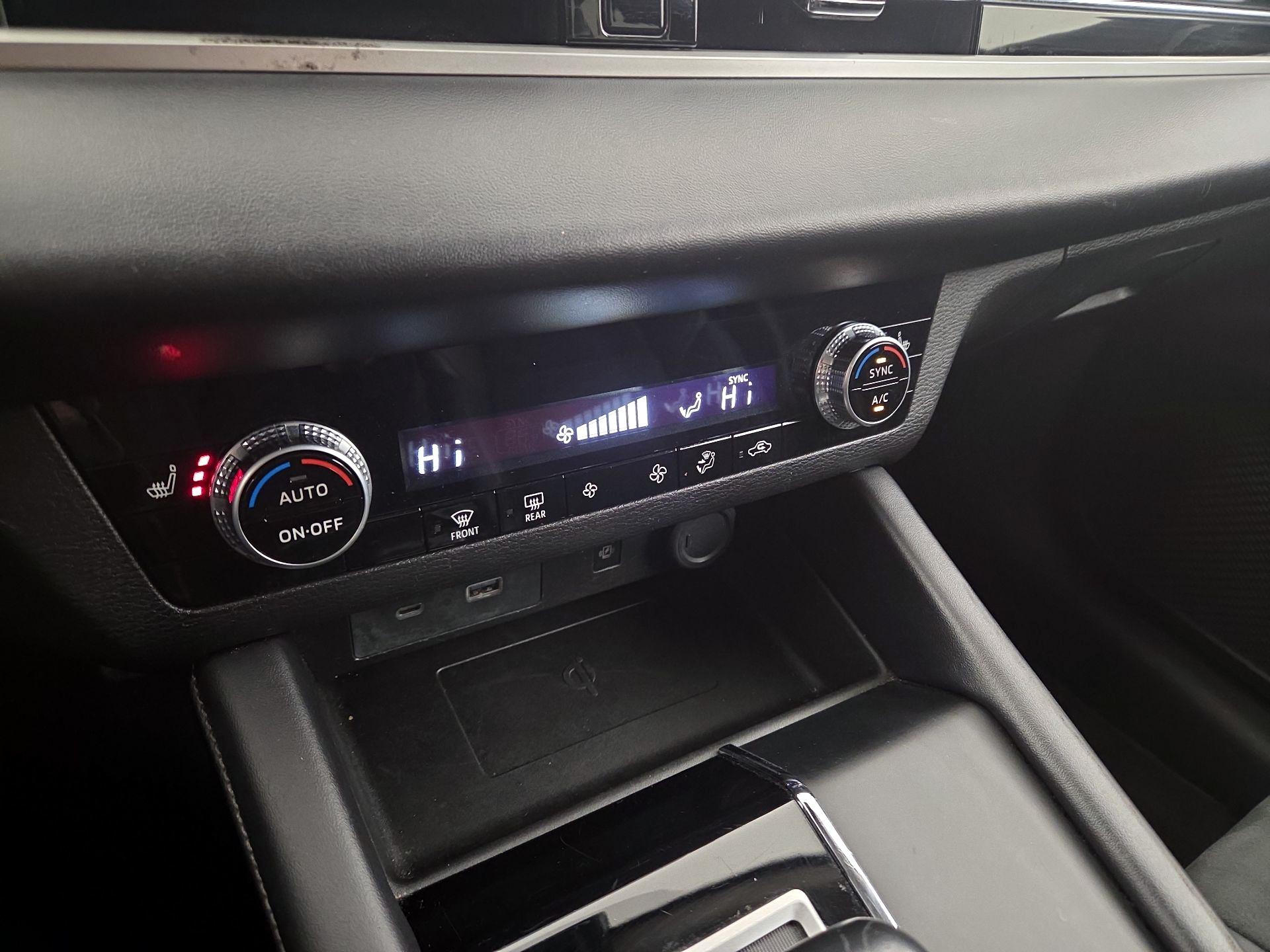 Thumbnail: 2024 Mitsubishi Outlander - 17