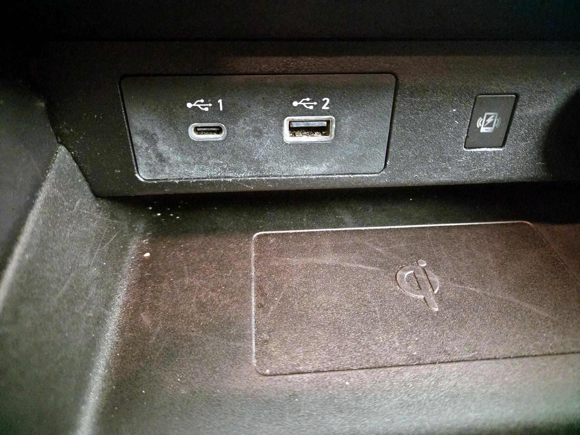 Thumbnail: 2024 Mitsubishi Outlander - 19