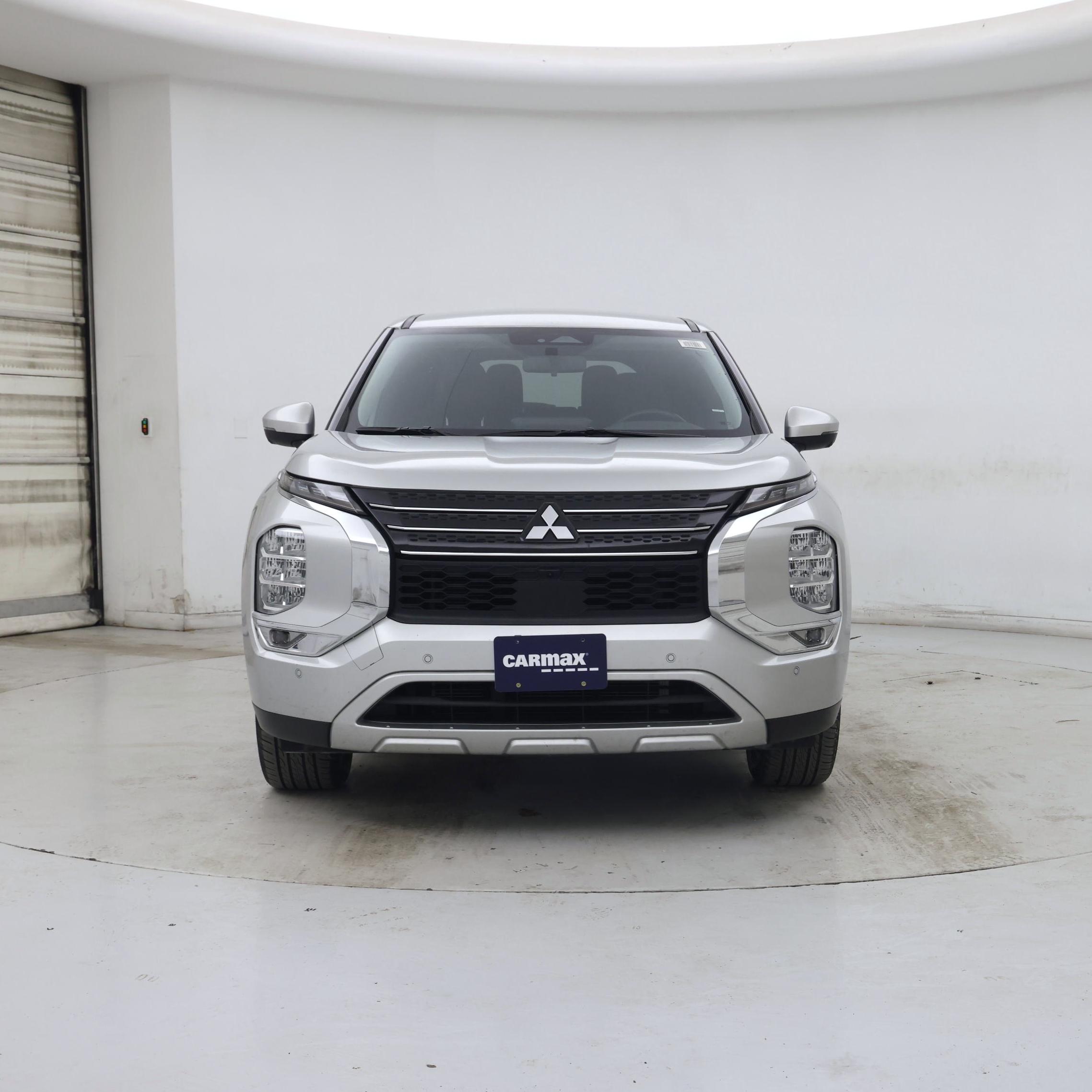 Thumbnail: 2024 Mitsubishi Outlander - 5