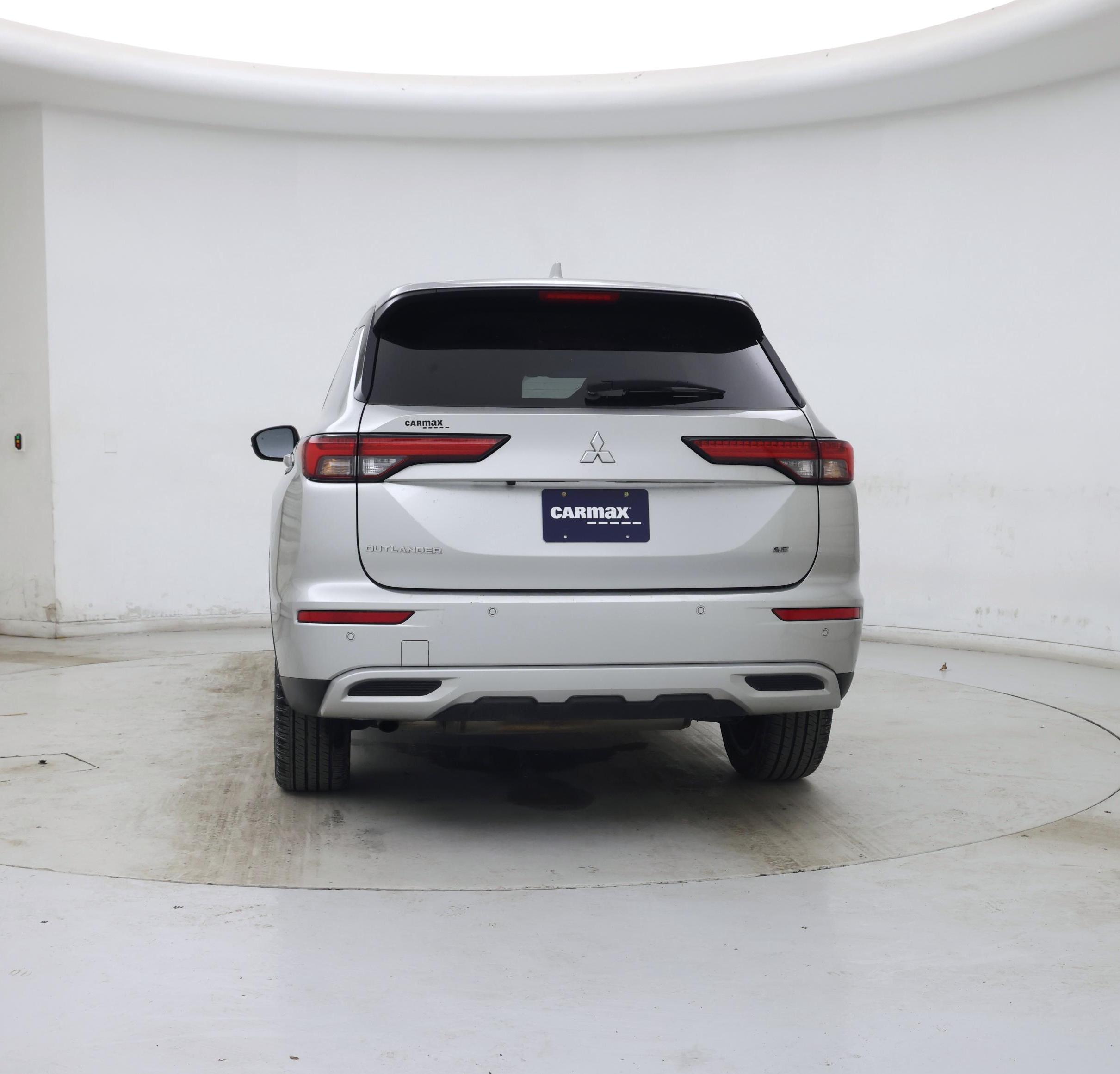 Thumbnail: 2024 Mitsubishi Outlander - 6