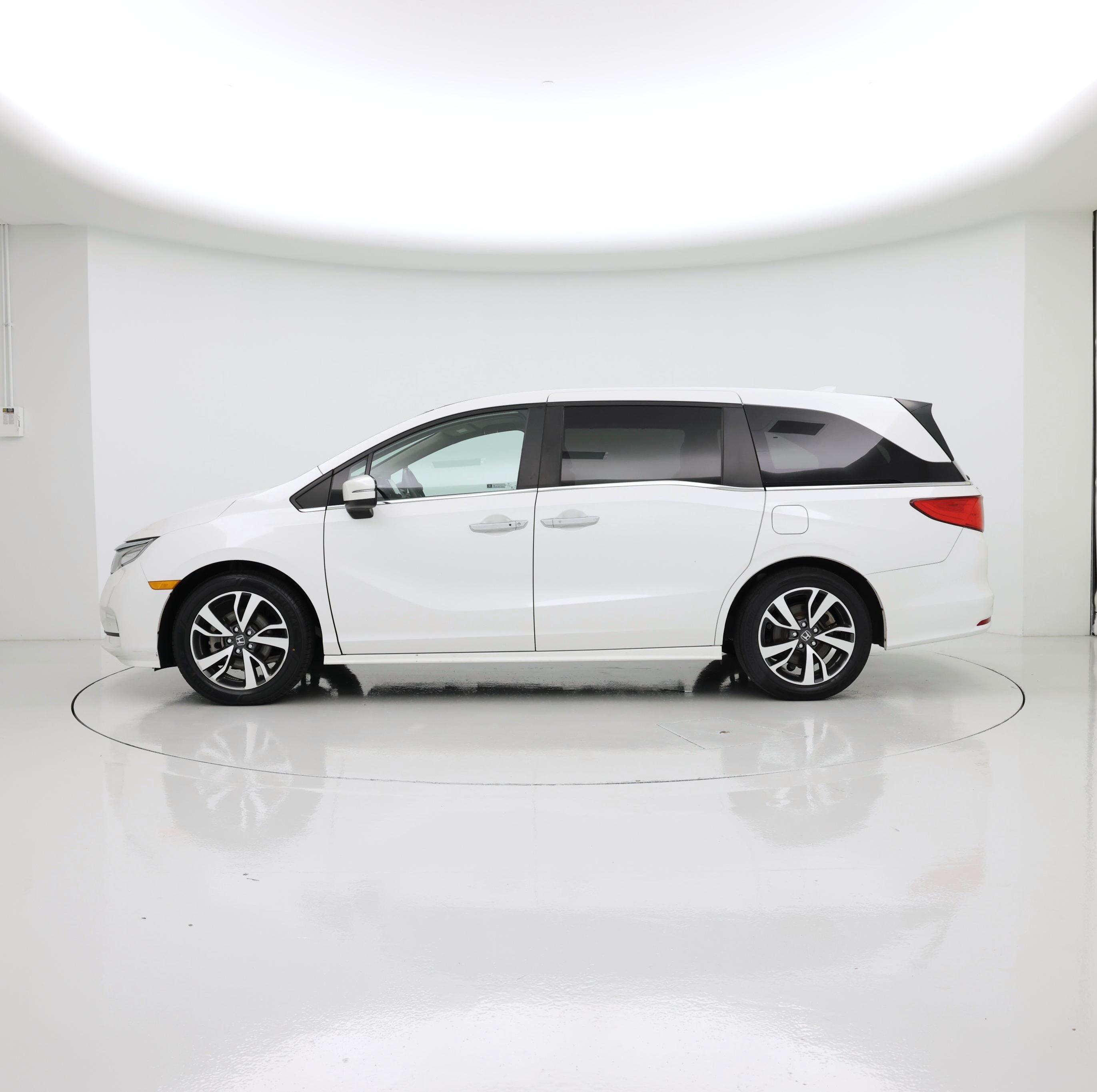 Thumbnail: 2023 Honda Odyssey - 3