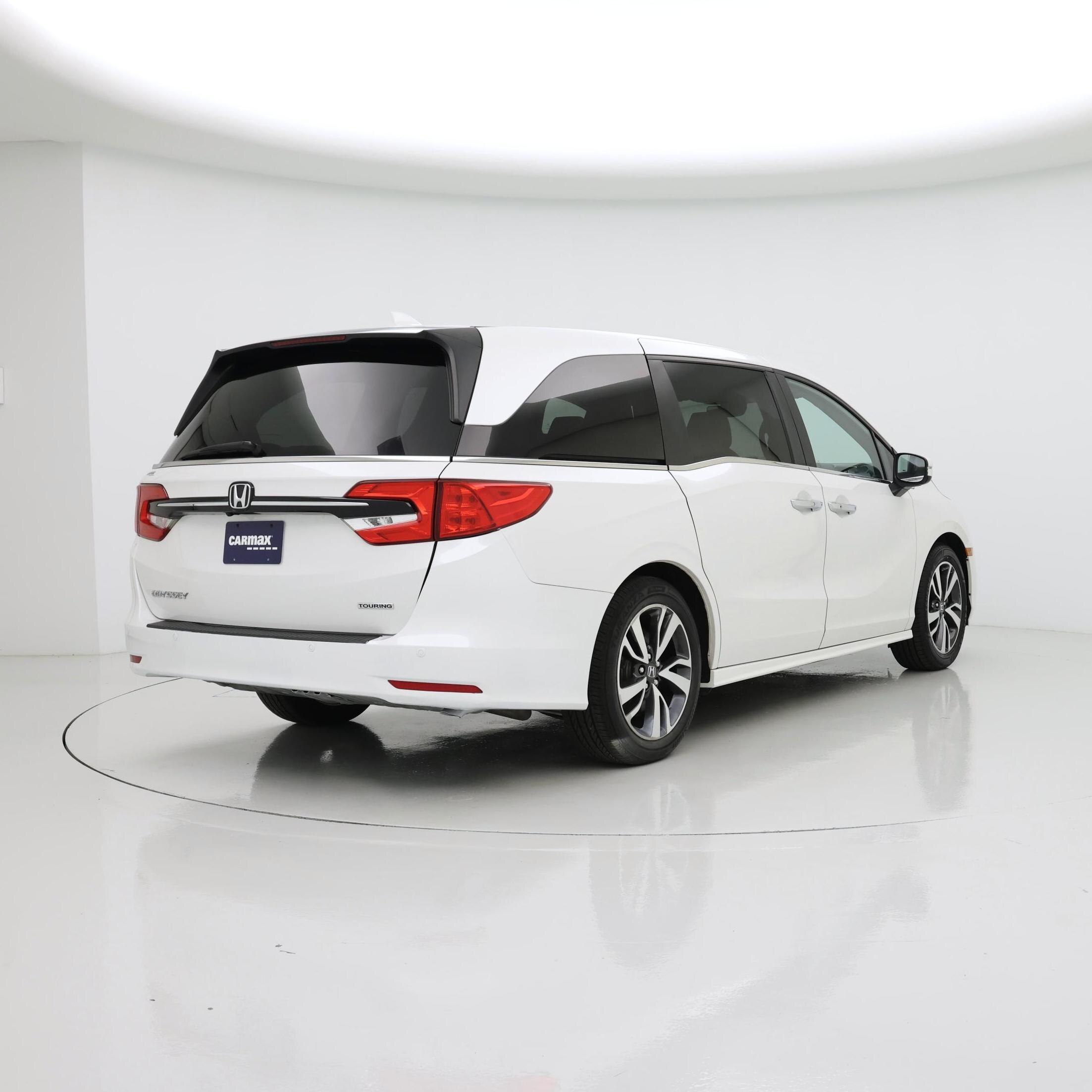 Thumbnail: 2023 Honda Odyssey - 8