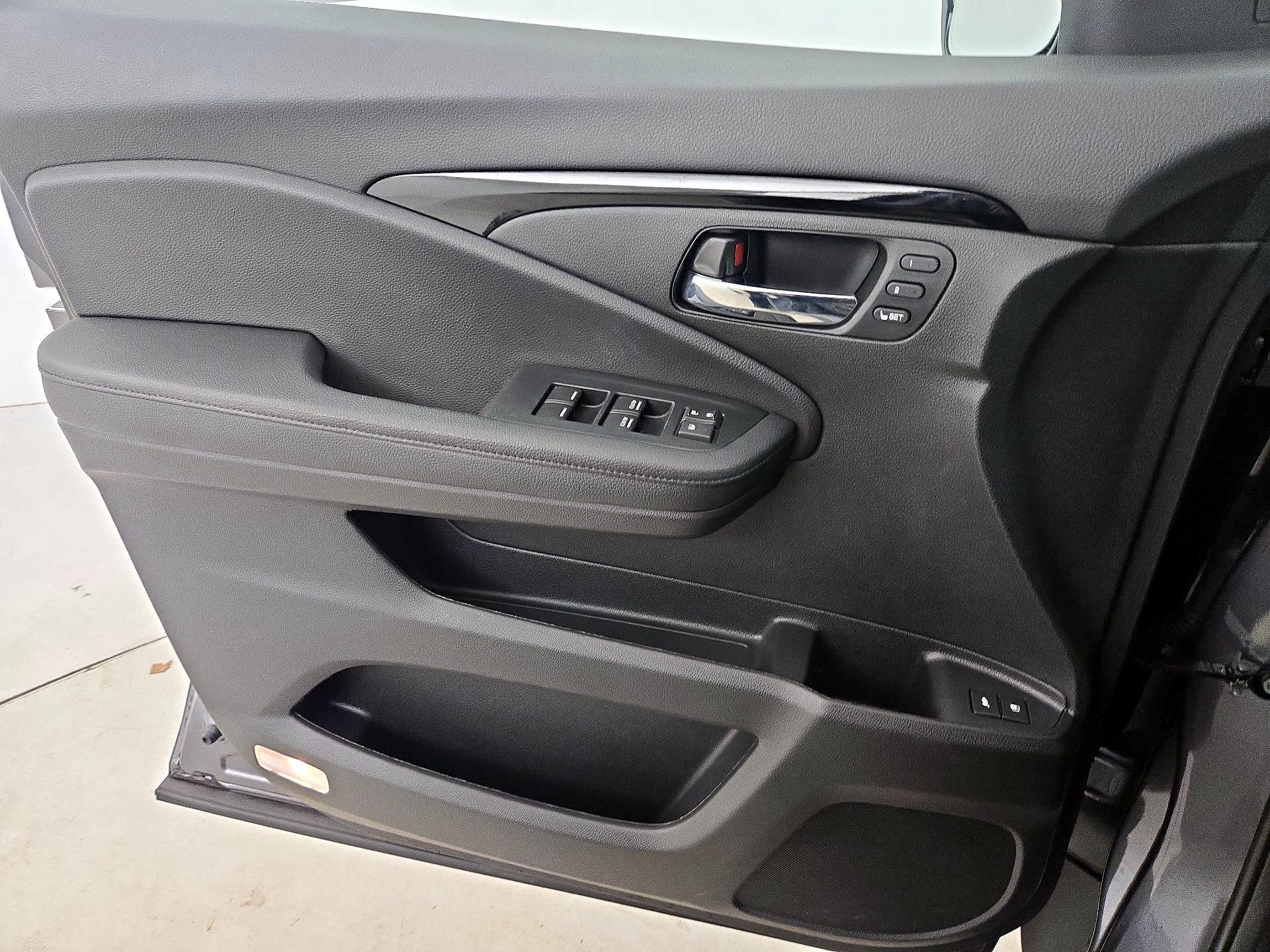 Thumbnail: 2022 Honda Pilot - 12