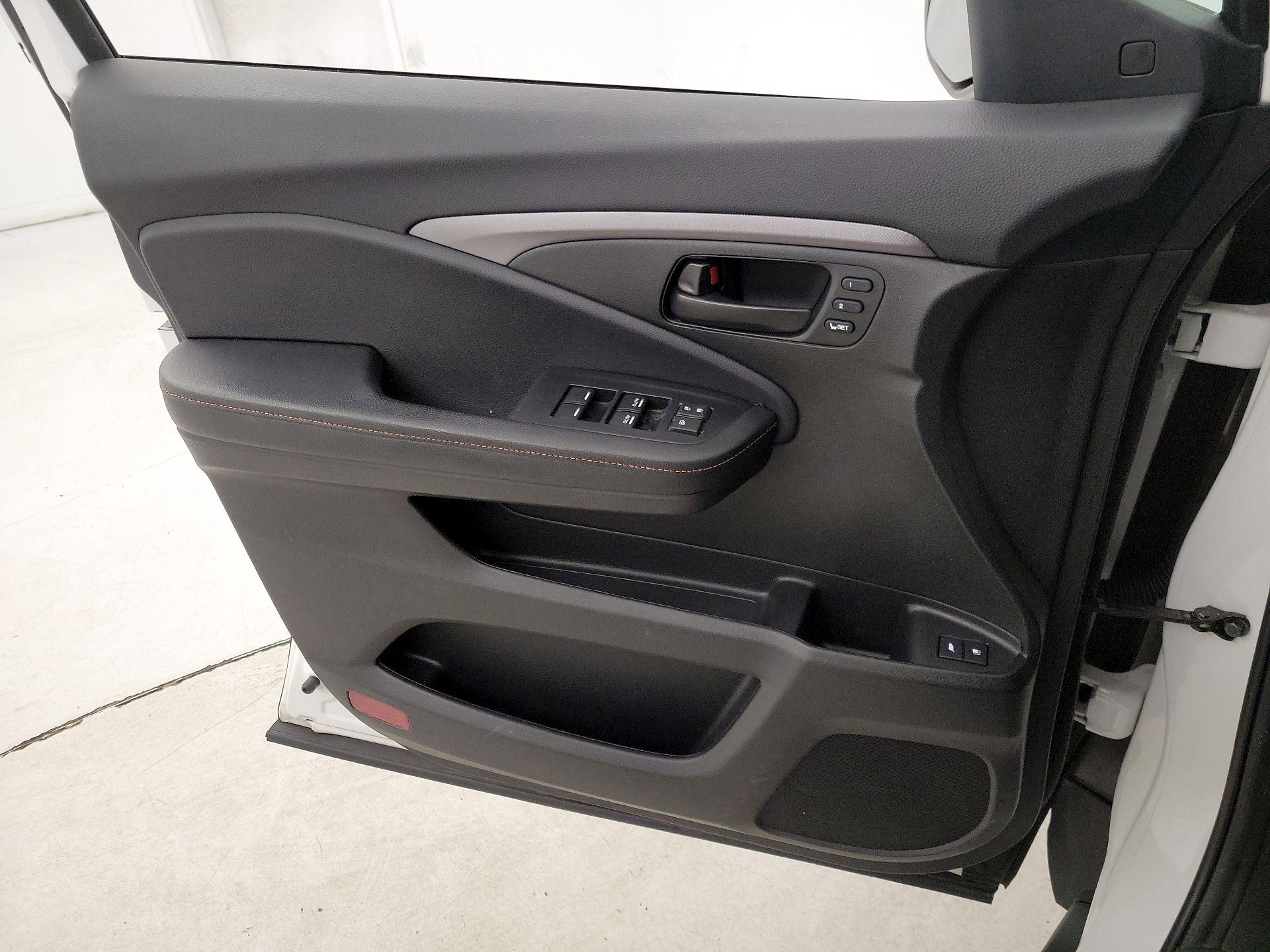 Thumbnail: 2022 Honda Pilot - 12